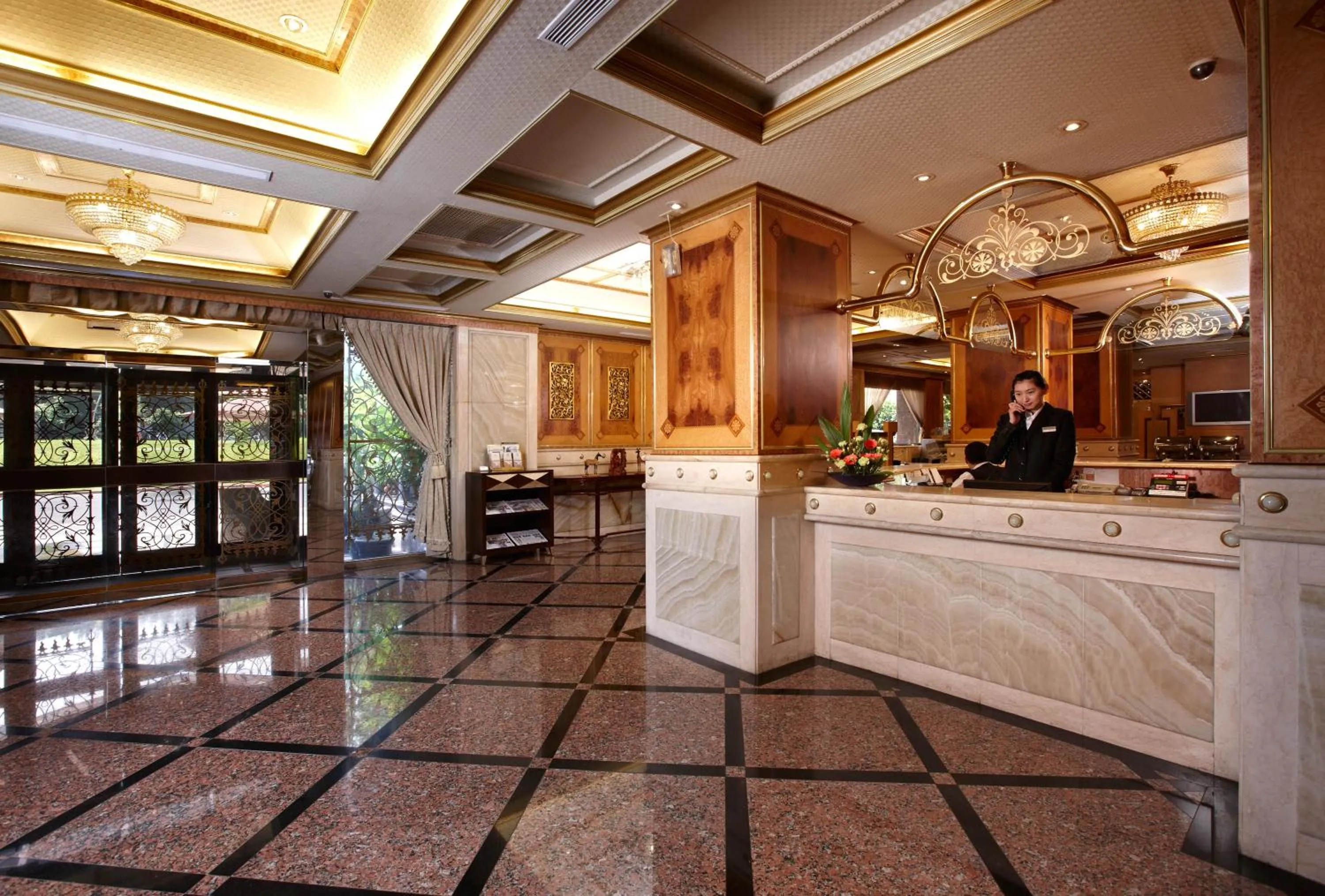 Lobby or reception in Charming City Songshan Hotel