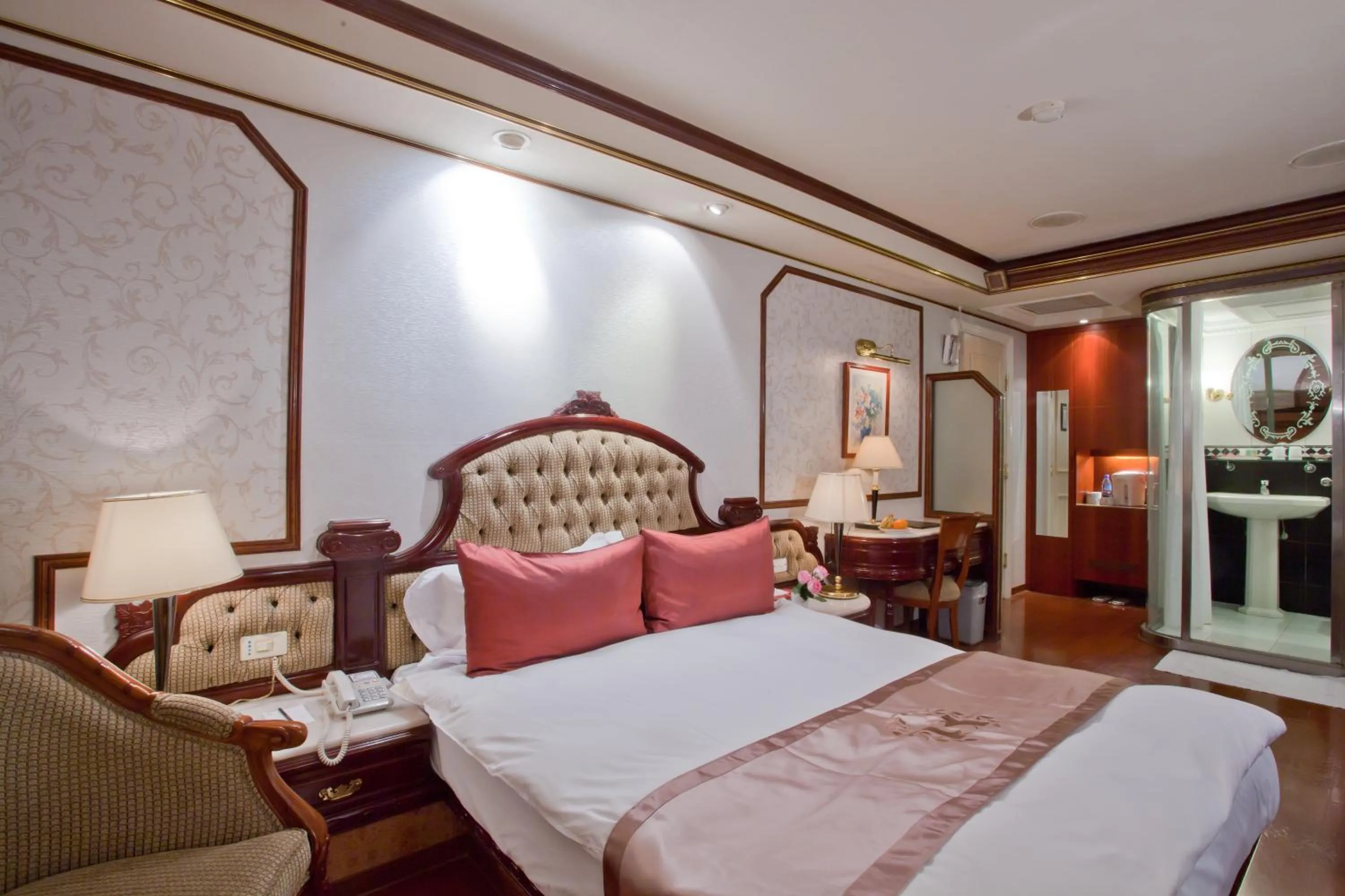 Bed in Charming City Songshan Hotel