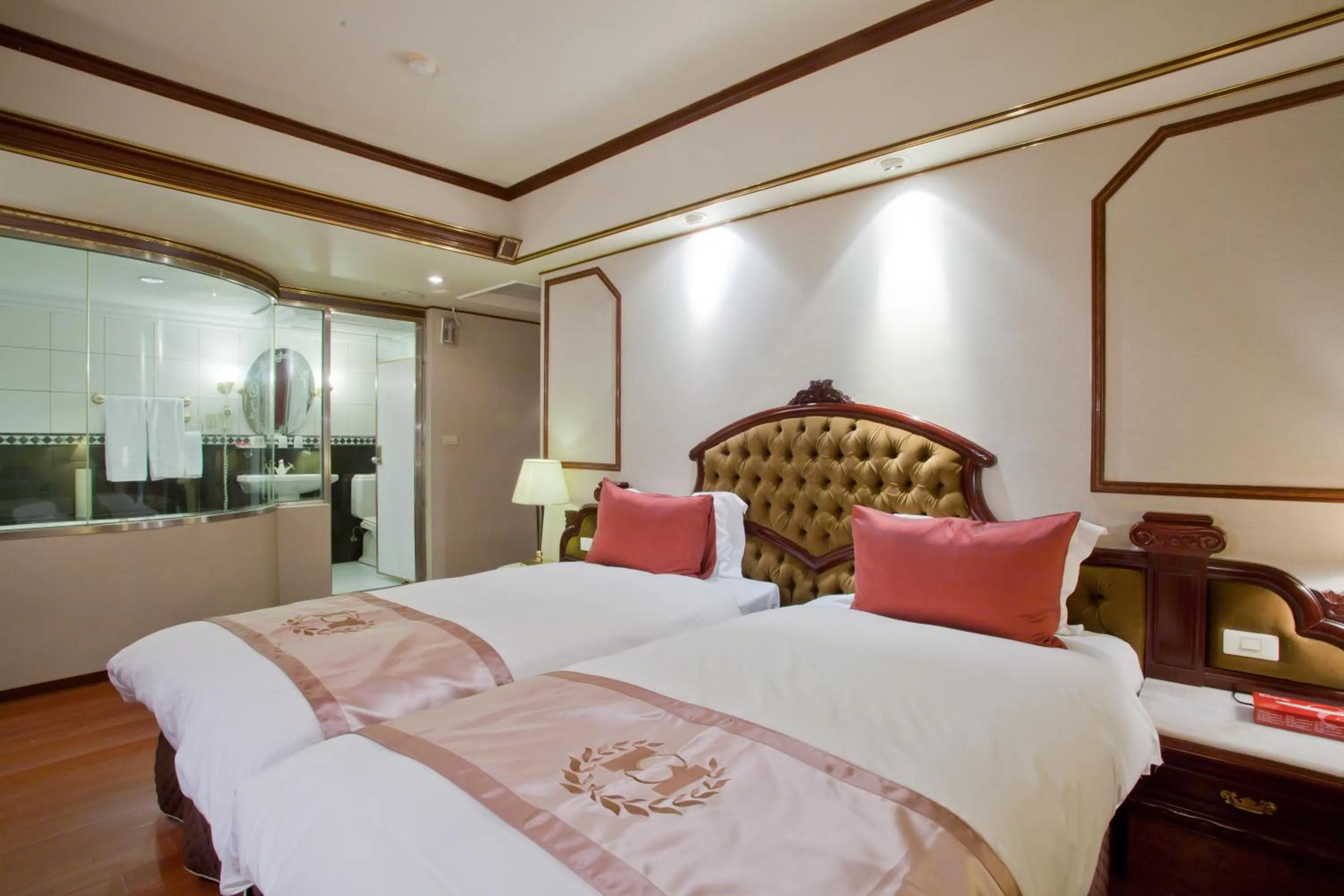 Bed in Charming City Songshan Hotel