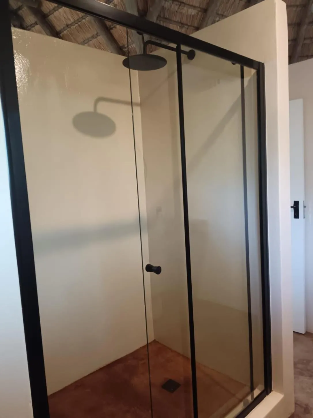 Shower in Afrikhaya Guest House