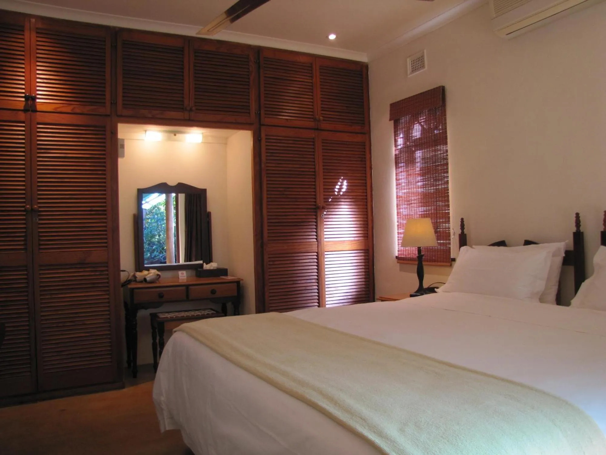 Bed in Afrikhaya Guest House