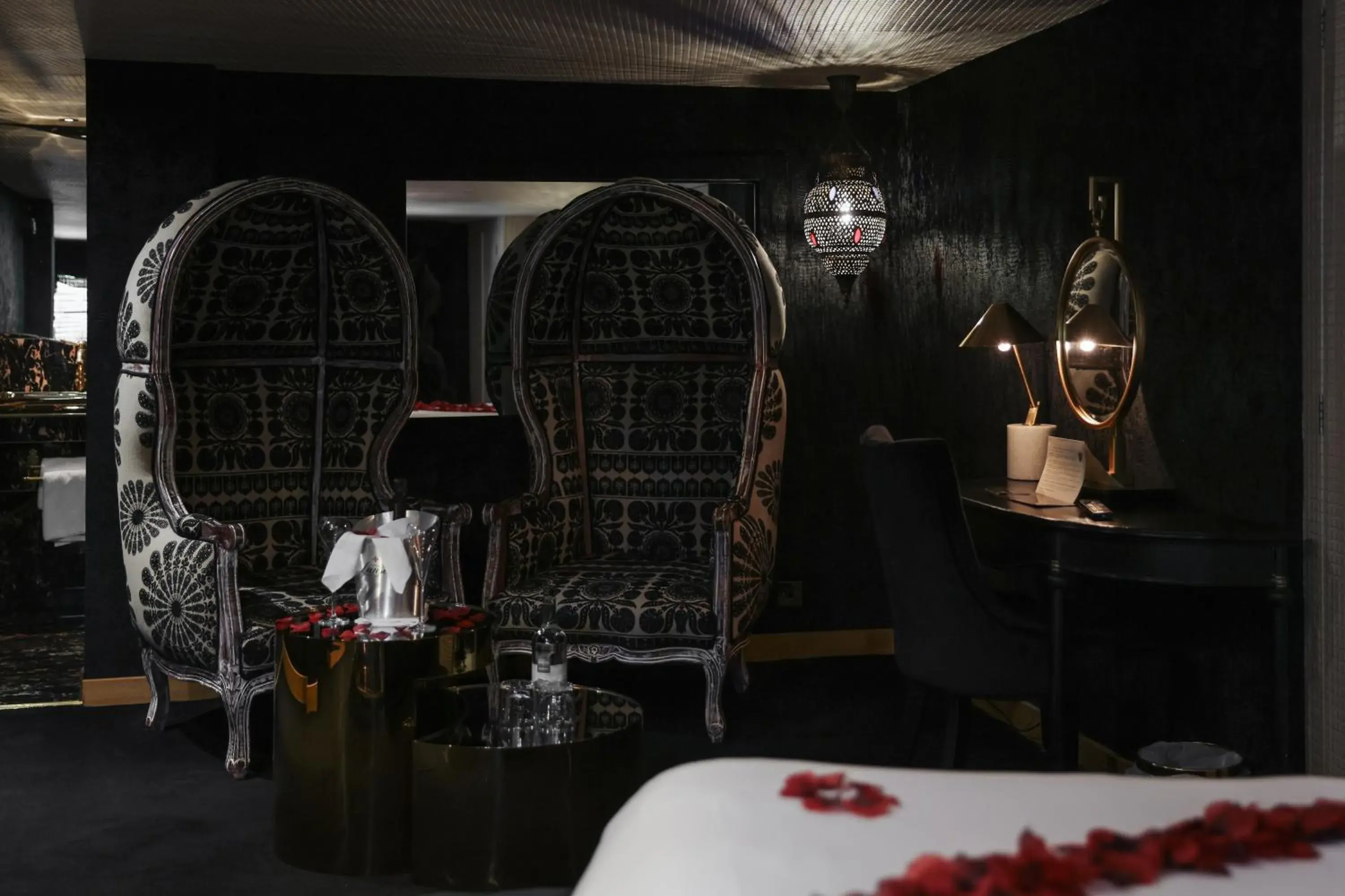 Decadent in Crazy Bear Stadhampton Decadent in Crazy Bear Stadhampton