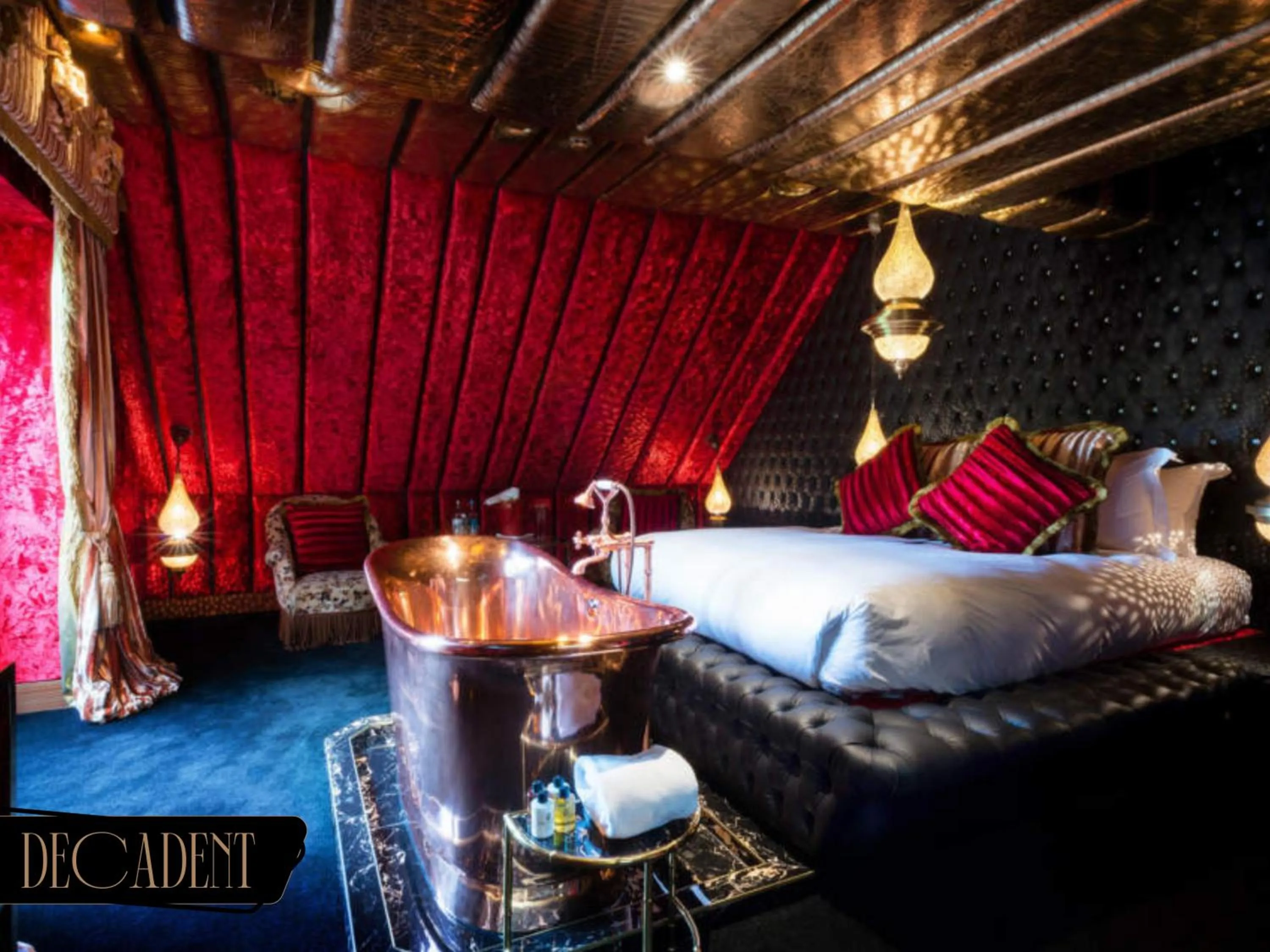 Bedroom, Bed in Crazy Bear Stadhampton