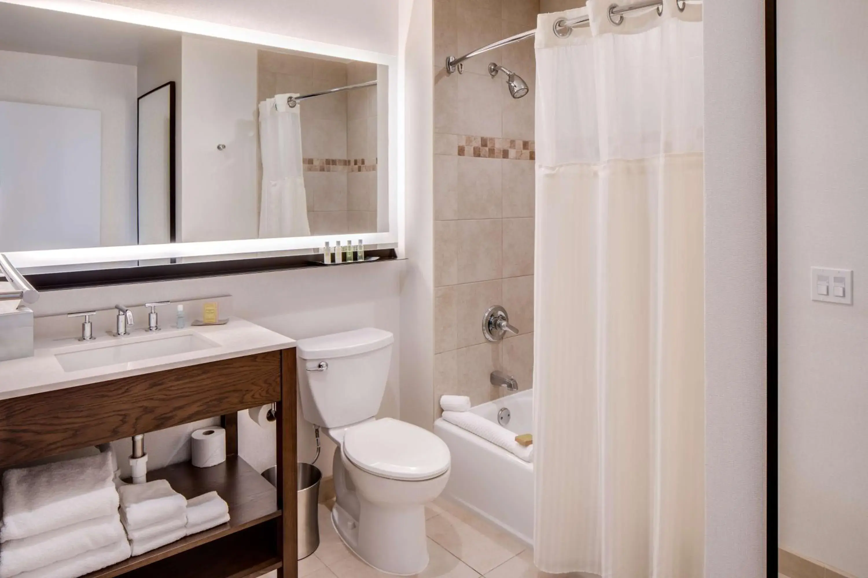 Bathroom in DoubleTree by Hilton Hotel & Suites Jersey City Bathroom in DoubleTree by Hilton Hotel & Suites Jersey City