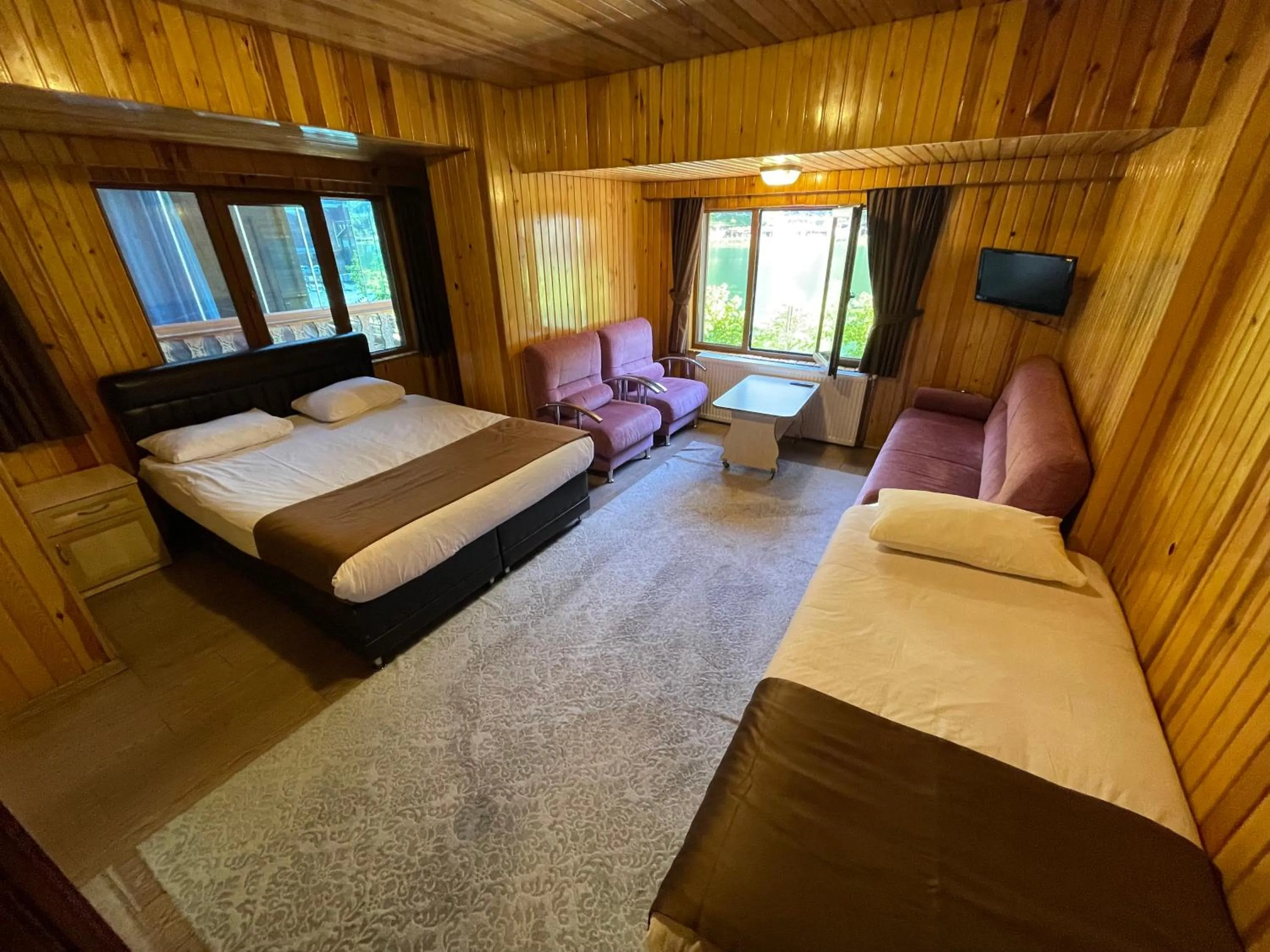 Photo of the whole room in Ozkan Otel