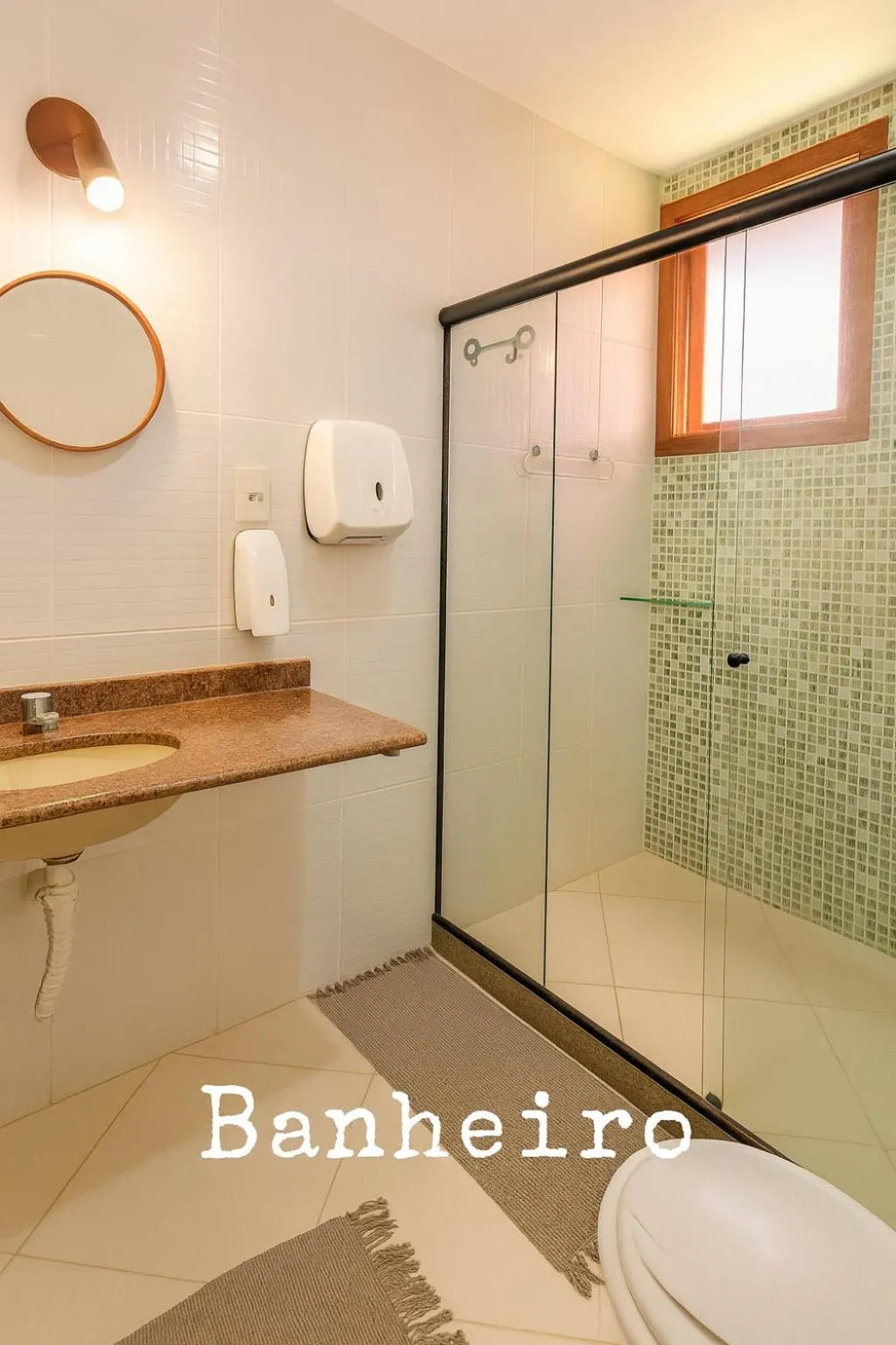 Bathroom in Enseada Hostel