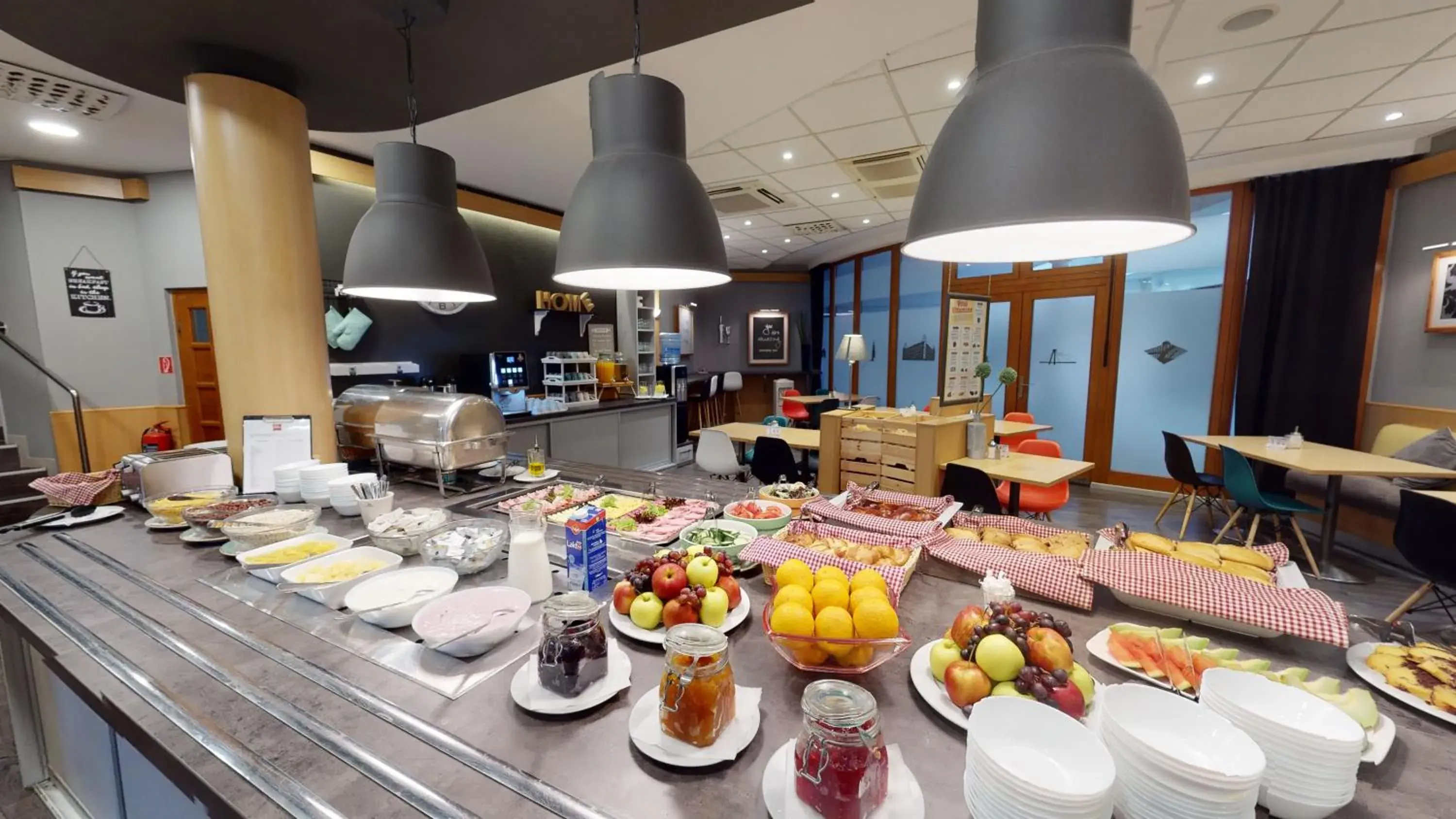 Restaurant/places to eat in Ibis Bratislava Centrum Restaurant/places to eat in Ibis Bratislava Centrum