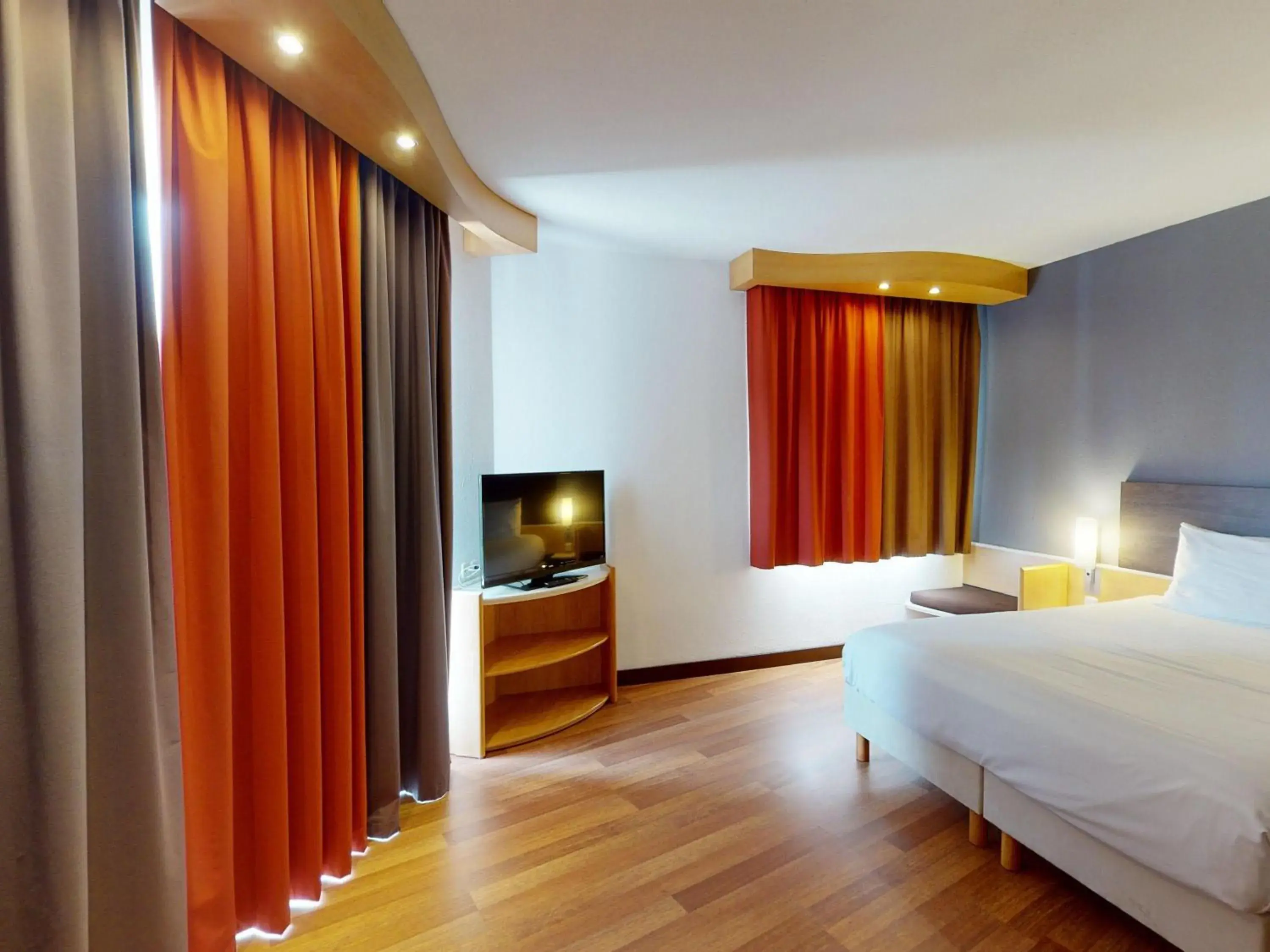 Bedroom, Bed in Ibis Bratislava Centrum Bedroom, Bed in Ibis Bratislava Centrum