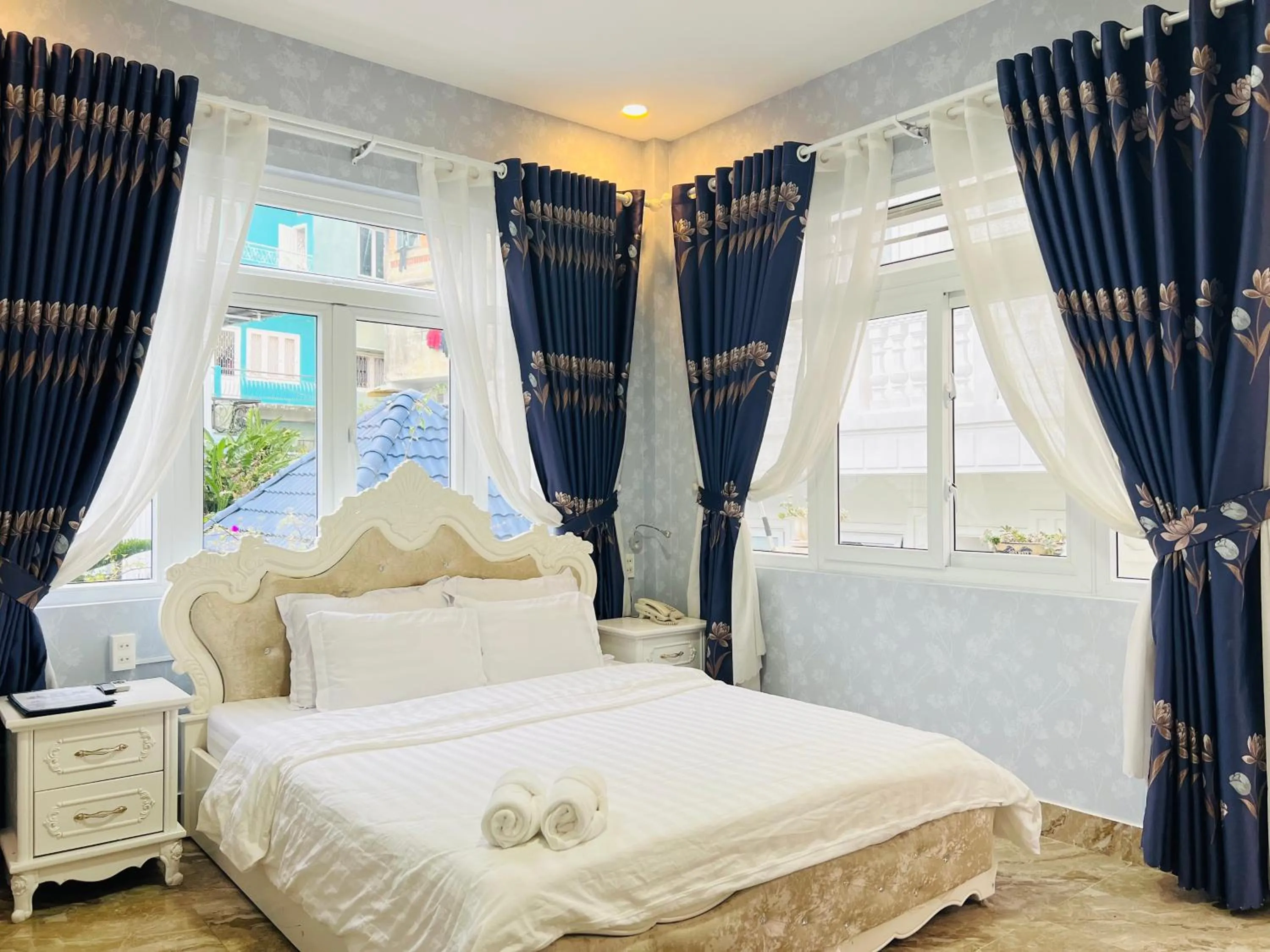 Bed in Villa - Hotel Nam Khang 2 Dalat