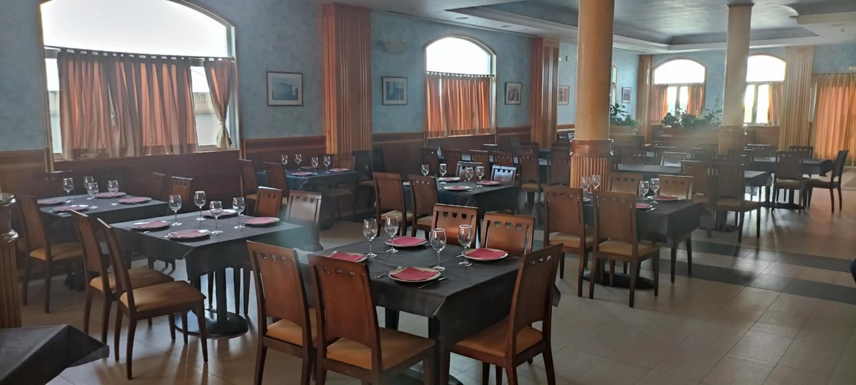 Restaurant/places to eat in Hotel Camino Real
