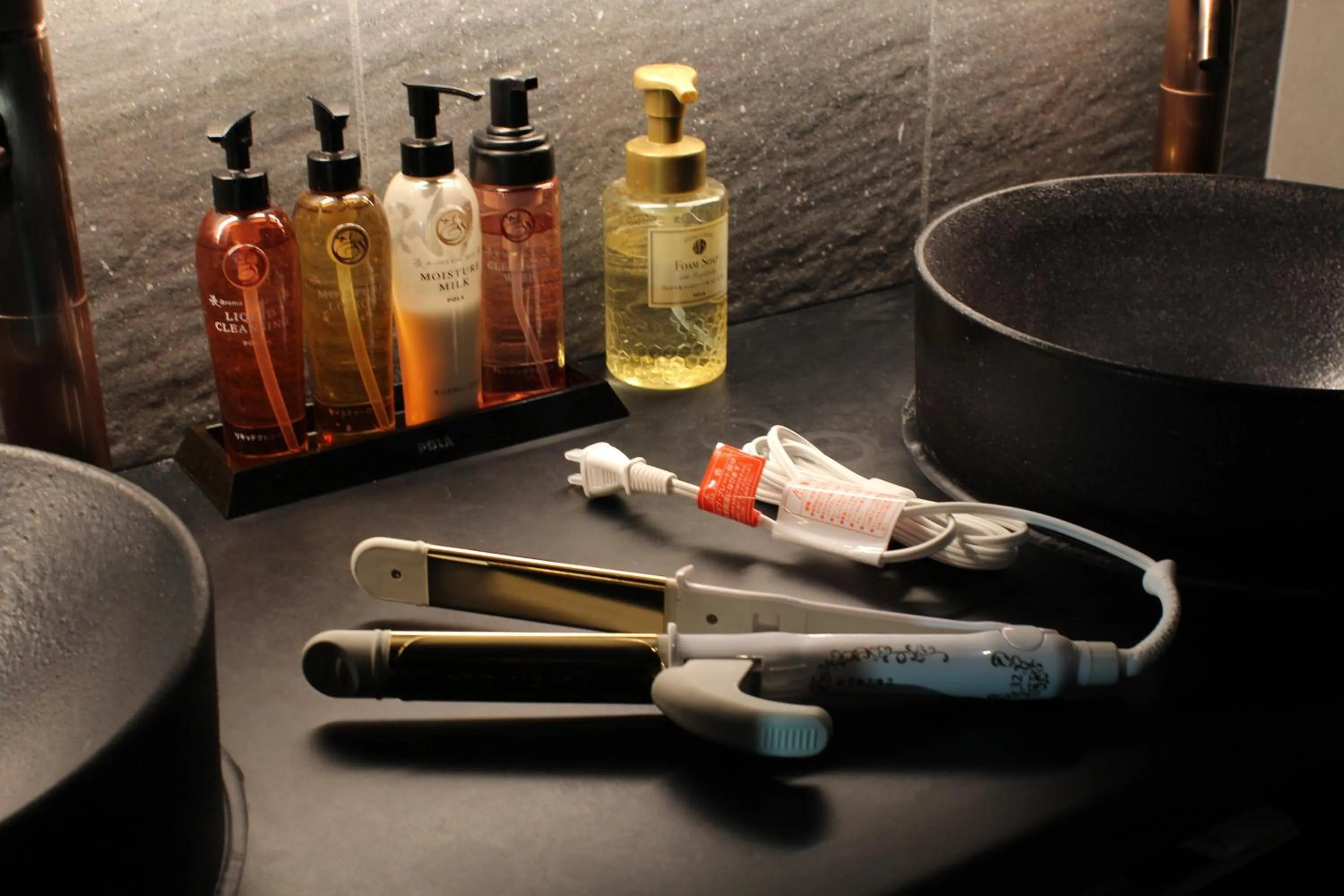 KONJAKUSO Osaka Dotonbori "SHOSHI" "GŌYAKUYA"SPA Stay