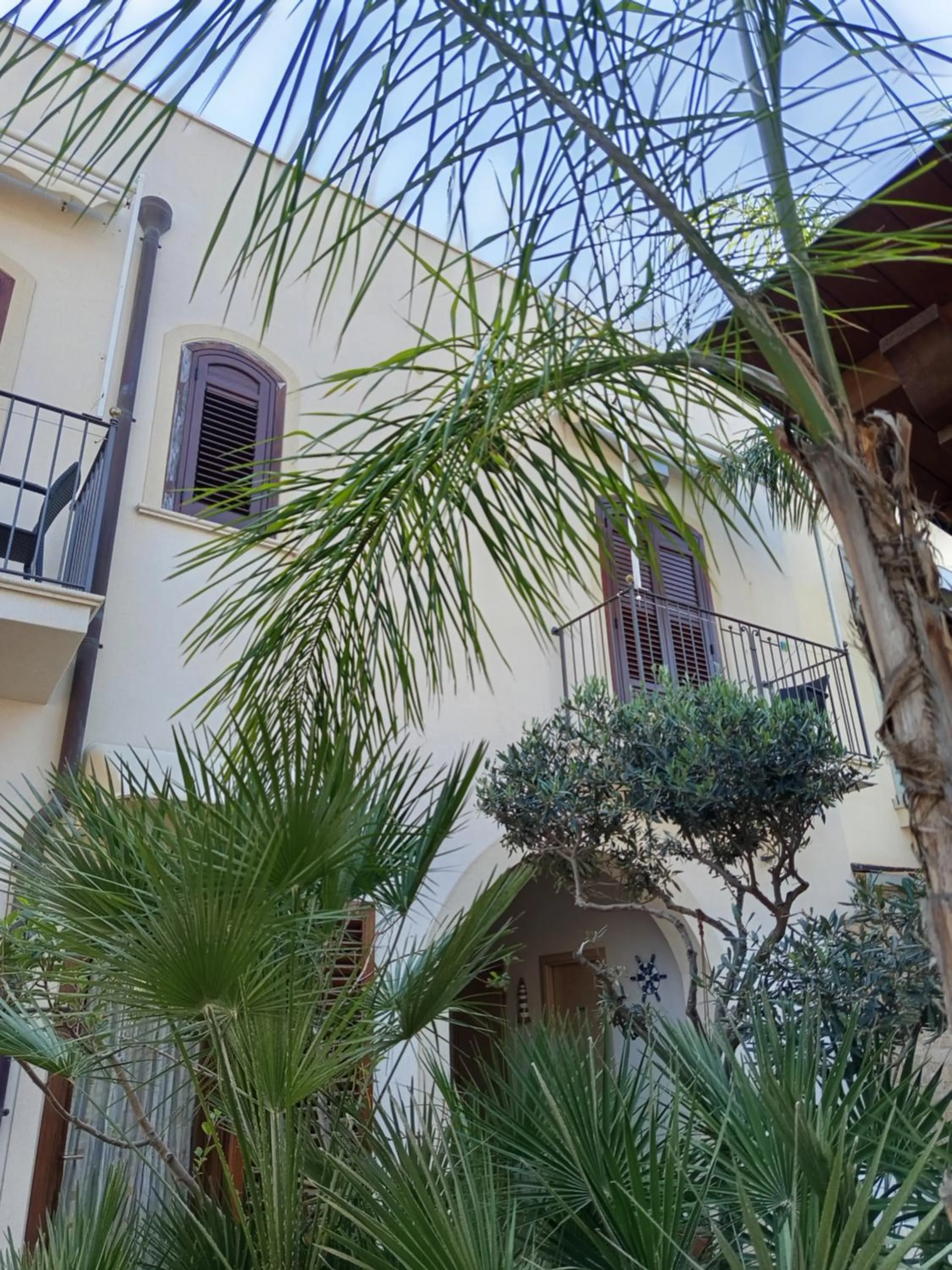 Day in Amaryllis Hotel