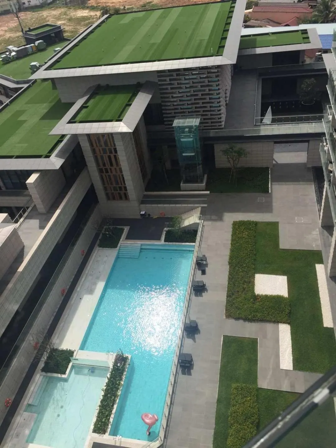 Swimming pool in Prince Times Hotel