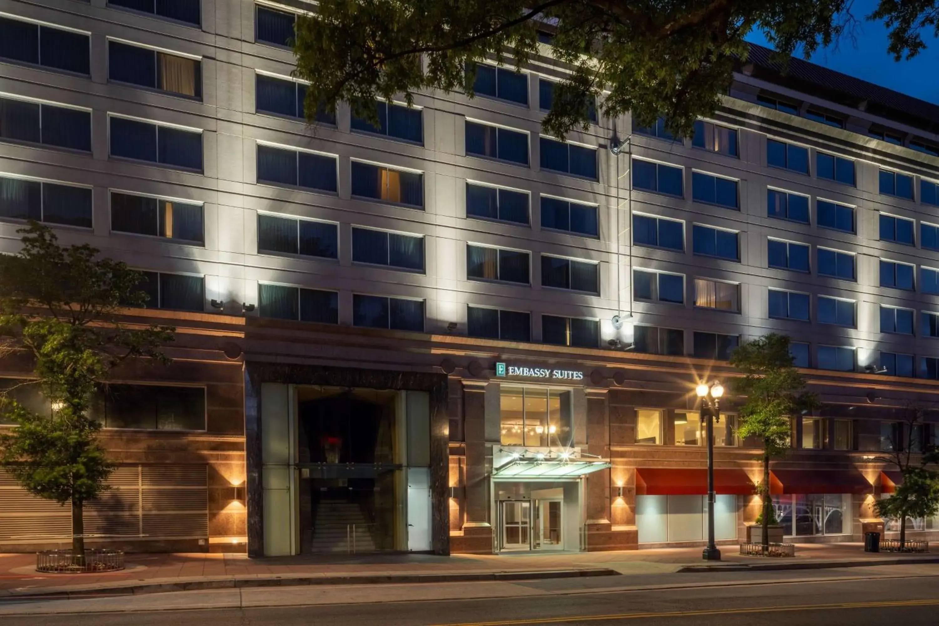 Property building in Embassy Suites by Hilton Washington DC Chevy Chase Pavilion Property building in Embassy Suites by Hilton Washington DC Chevy Chase Pavilion