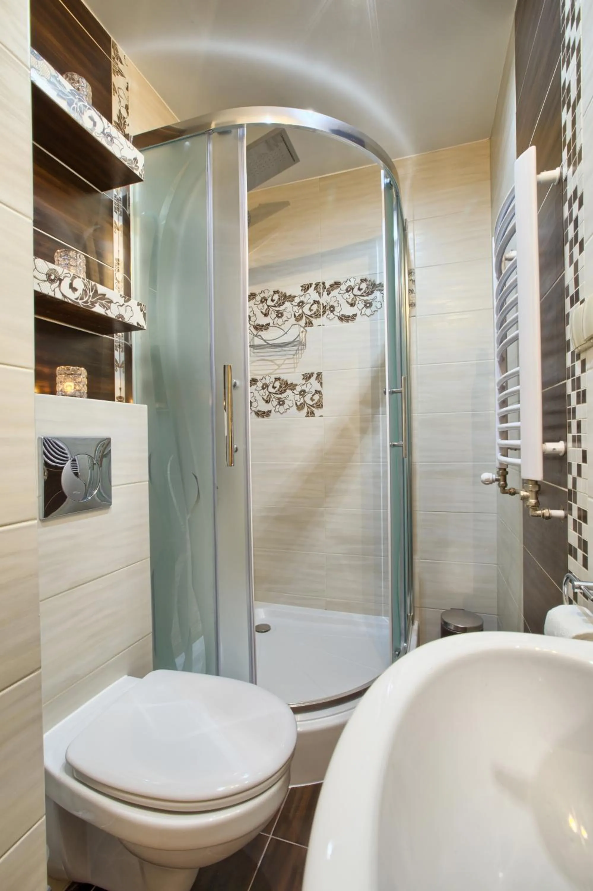 Shower in Apartamenty i Pokoje w Willi na Ubocy