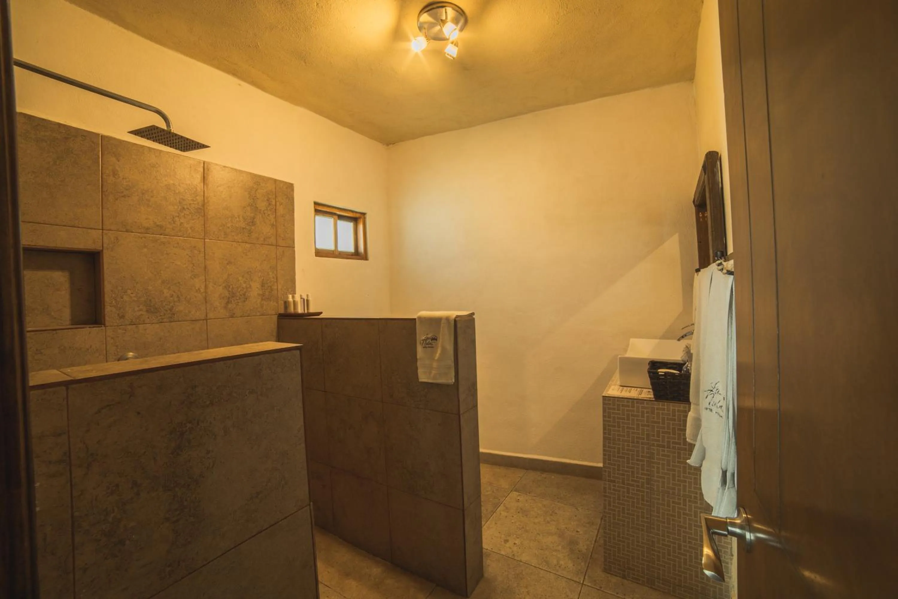 Shower in Hotel Posada las Nubes