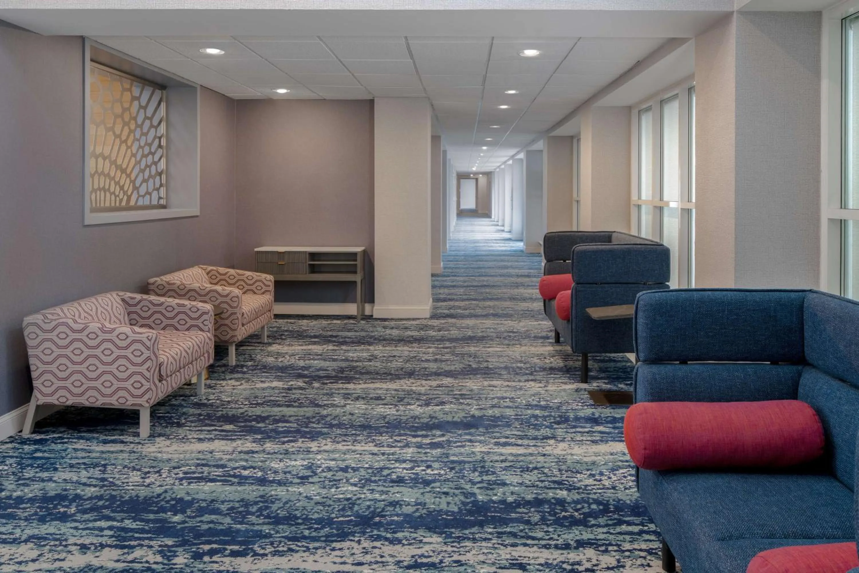 Lobby or reception in DoubleTree Suites by Hilton Mount Laurel