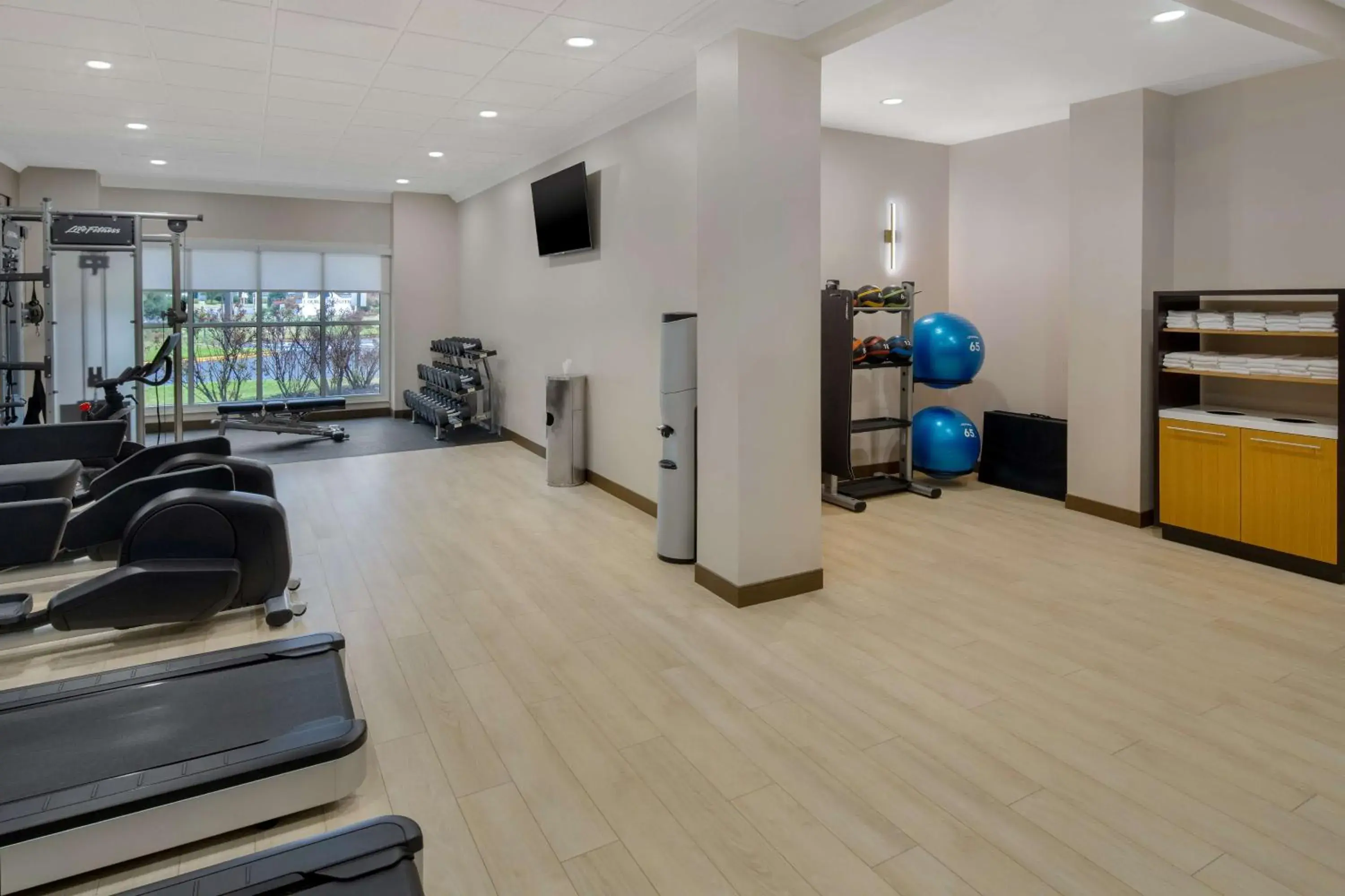 Fitness centre/facilities in DoubleTree Suites by Hilton Mount Laurel Fitness centre/facilities in DoubleTree Suites by Hilton Mount Laurel