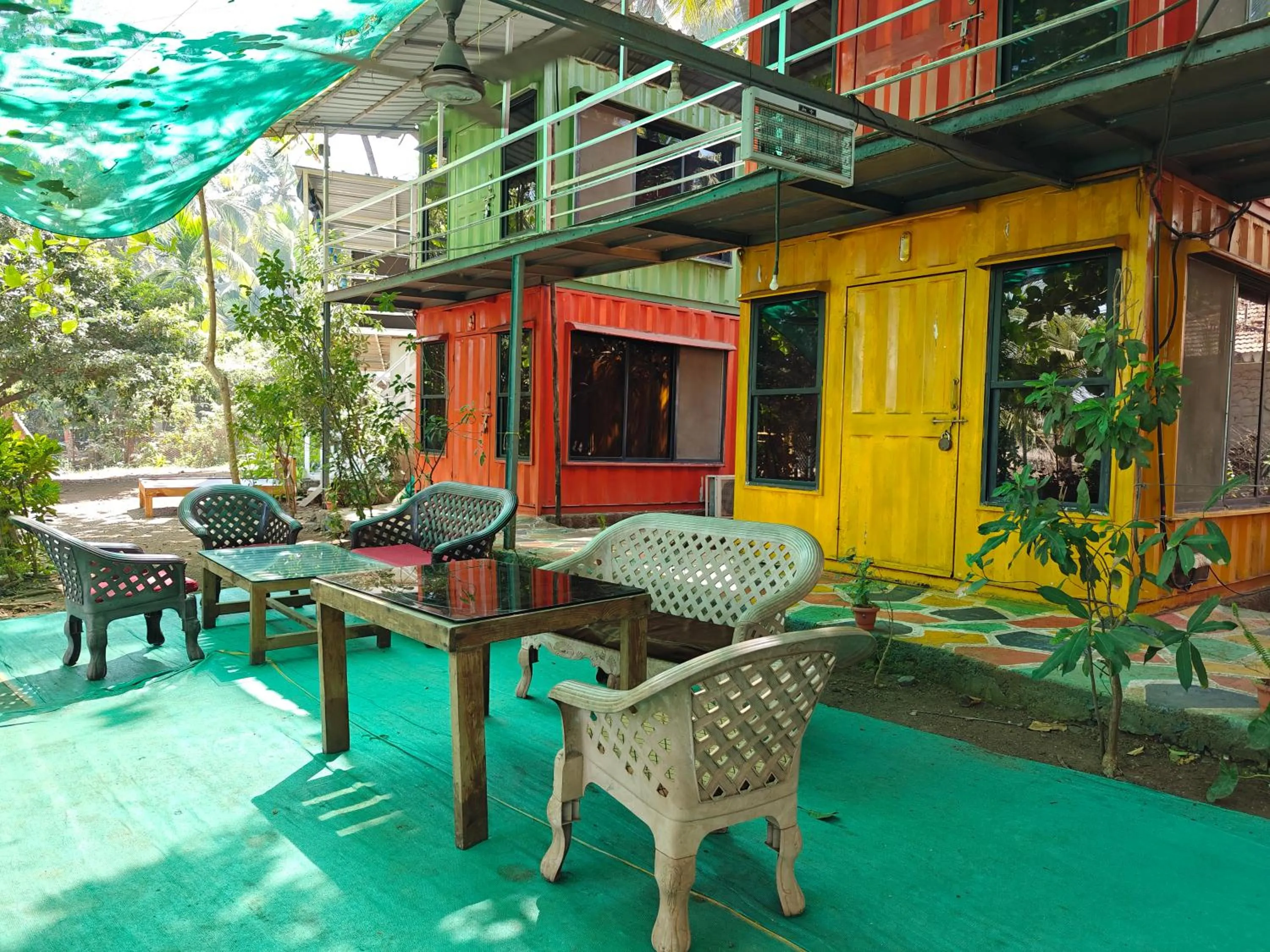 Day in Iora Cottages