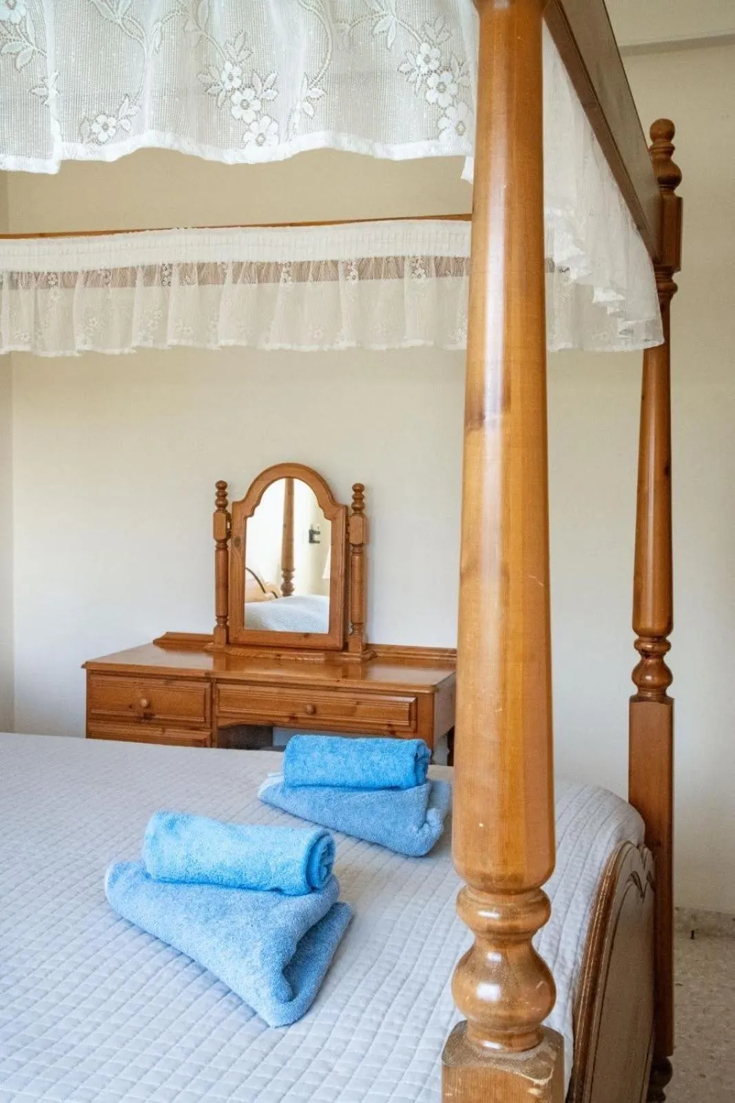 Bed in Follow The Sun Hotel Apartments