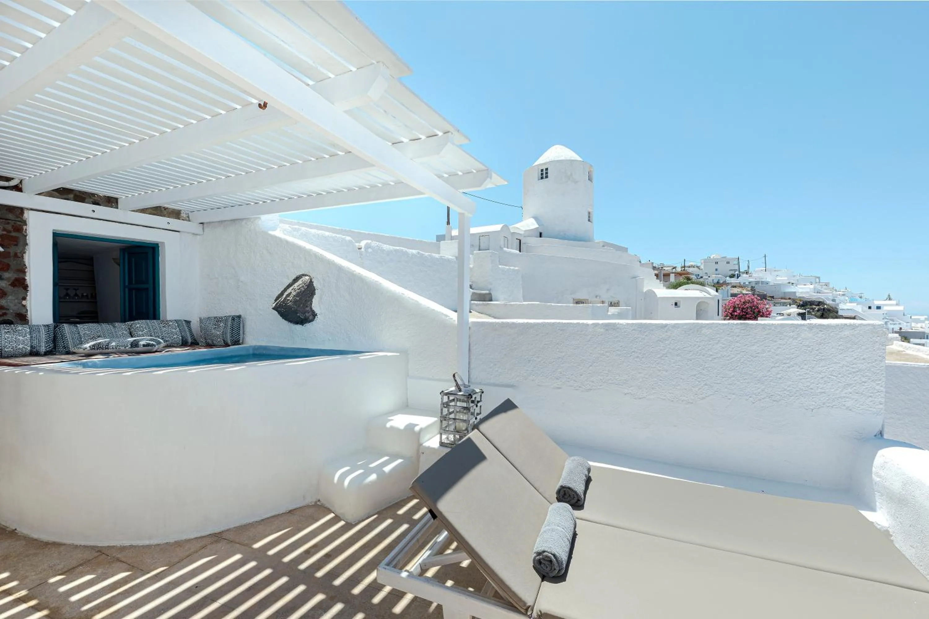 Hot Tub in Afroessa Hotel by Pearl Hotel Collection