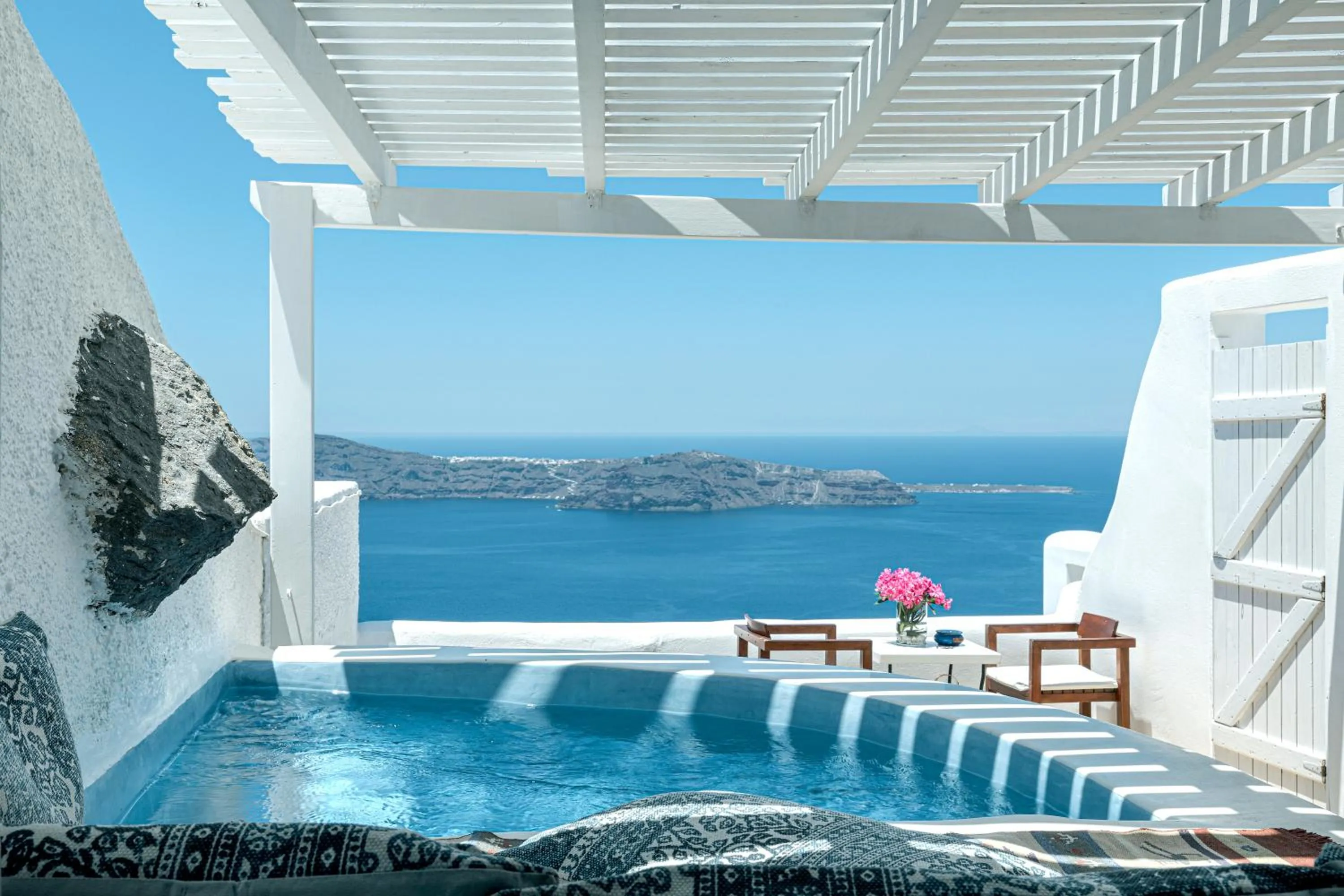 Hot Tub in Afroessa Hotel by Pearl Hotel Collection