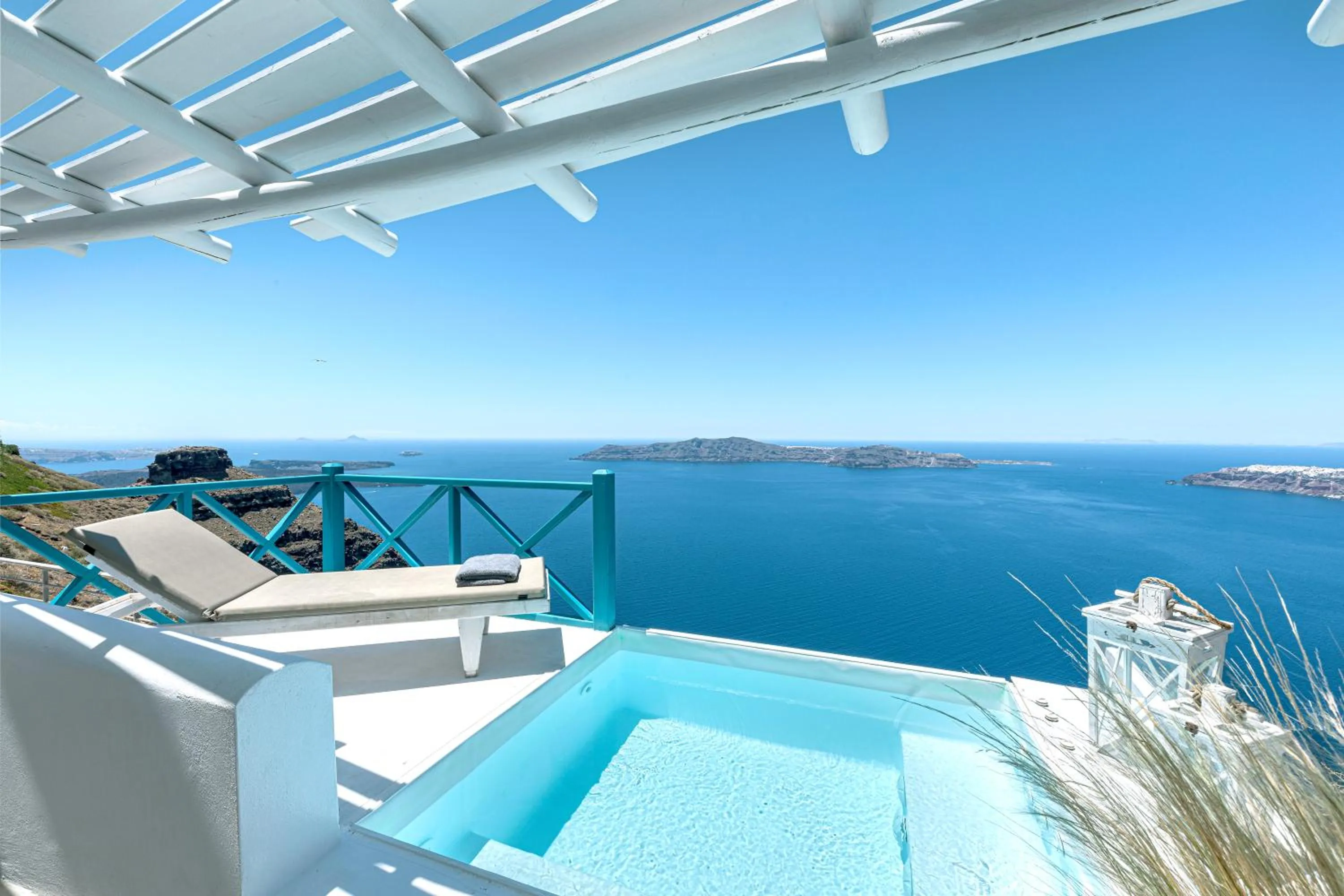 Hot Tub in Afroessa Hotel by Pearl Hotel Collection