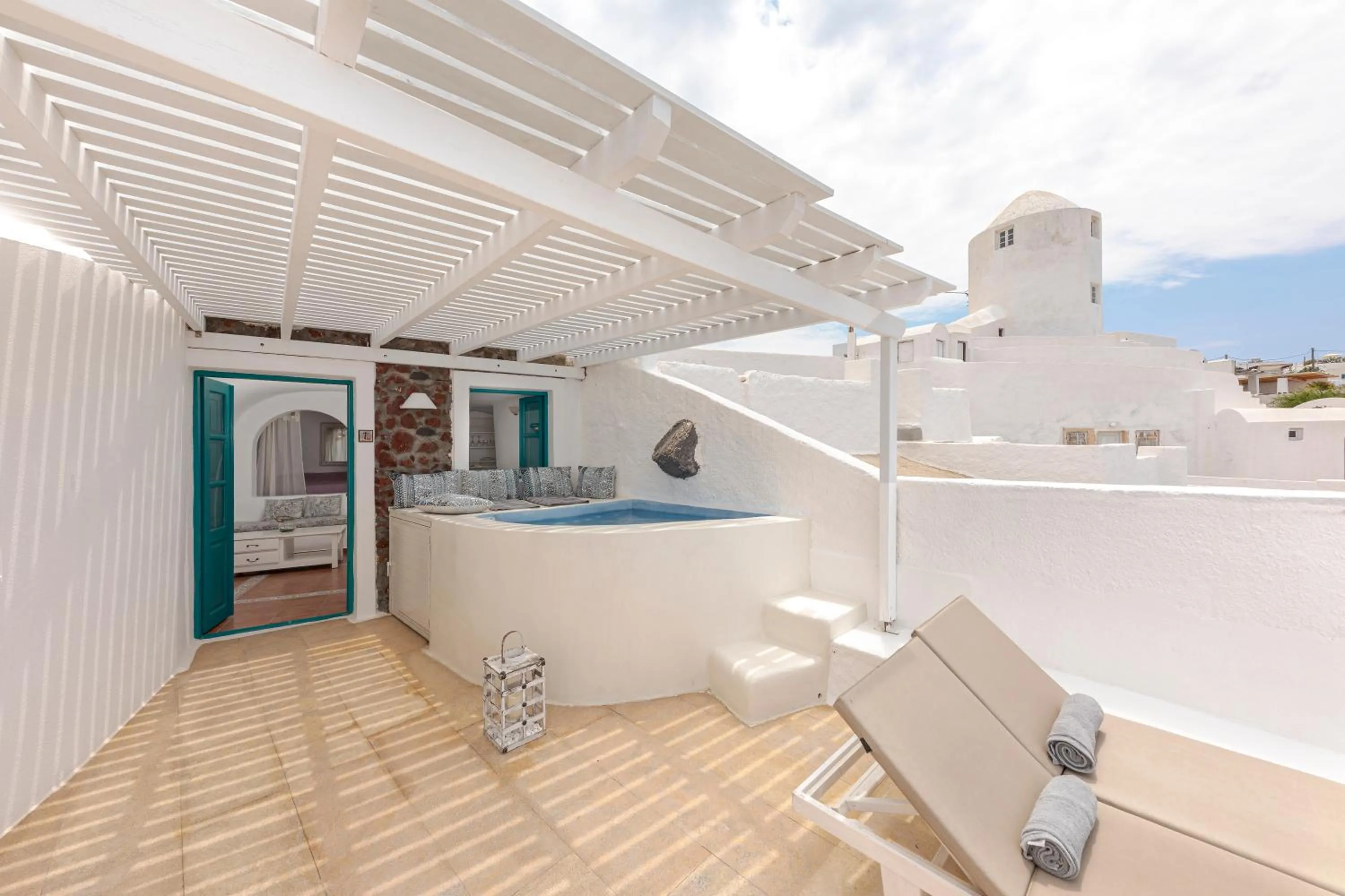 Balcony/Terrace in Afroessa Hotel by Pearl Hotel Collection