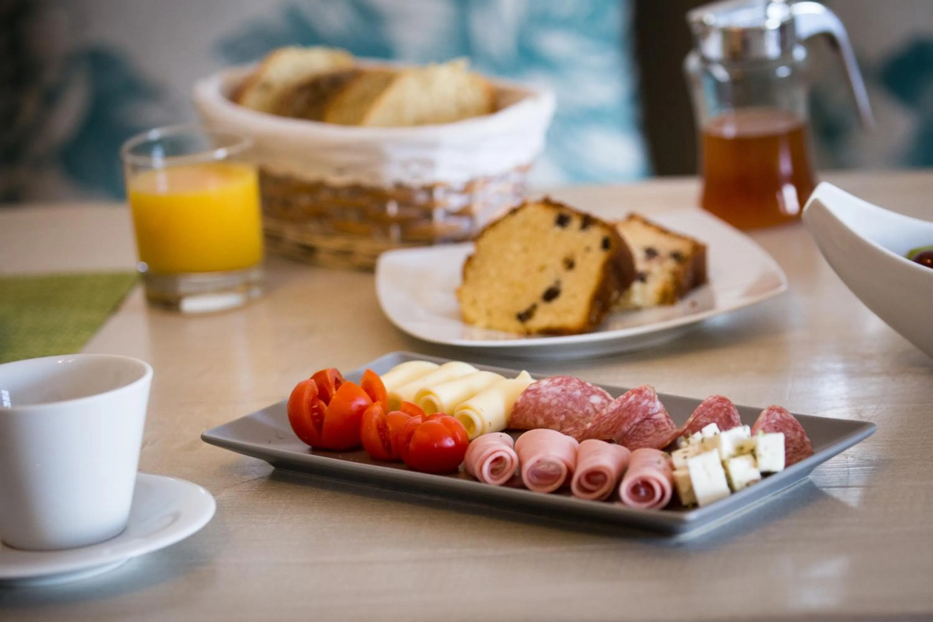 Food and drinks in Afroessa Hotel by Pearl Hotel Collection