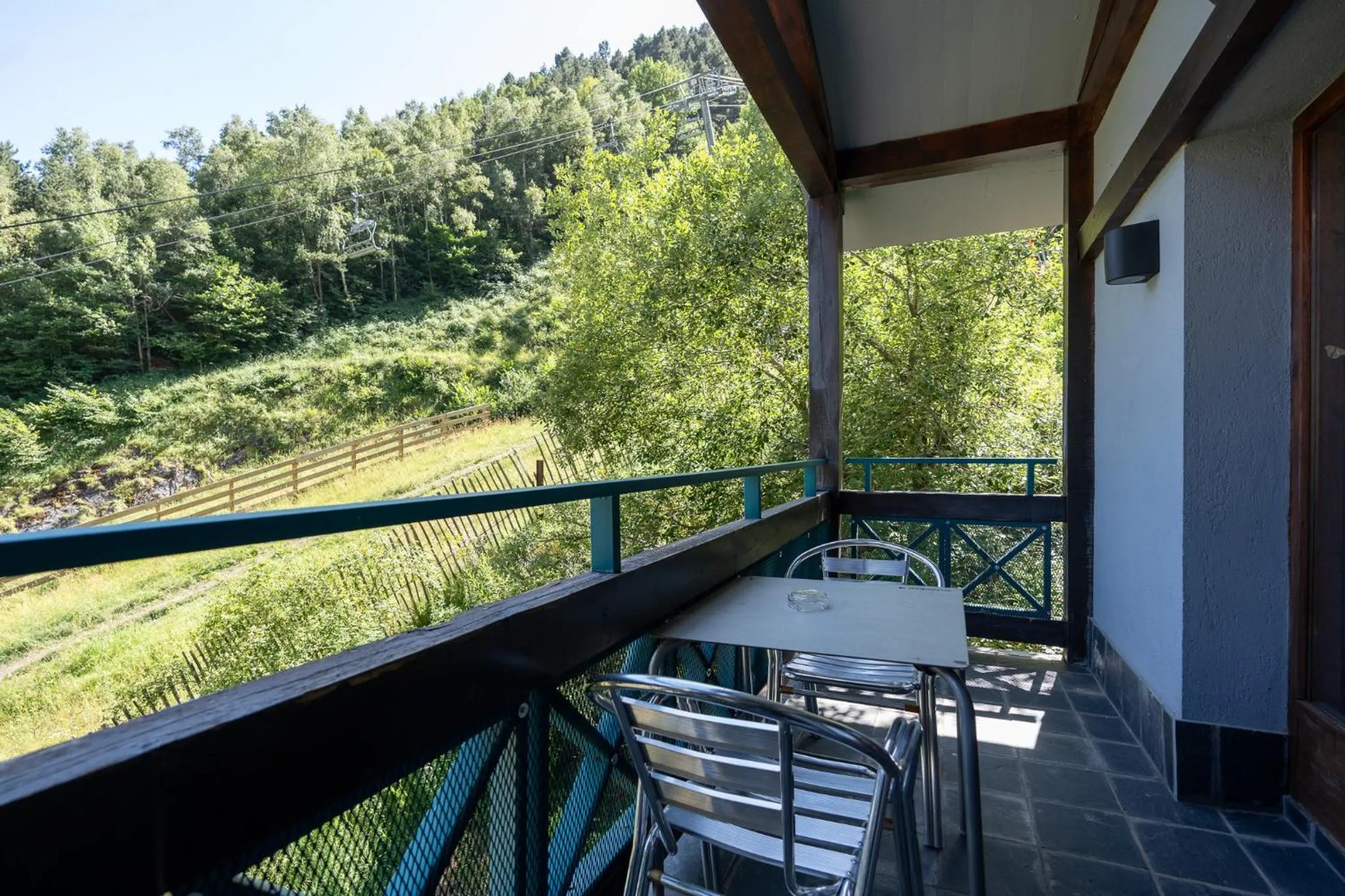 Summer in Ushuaia, The Mountain Hotel