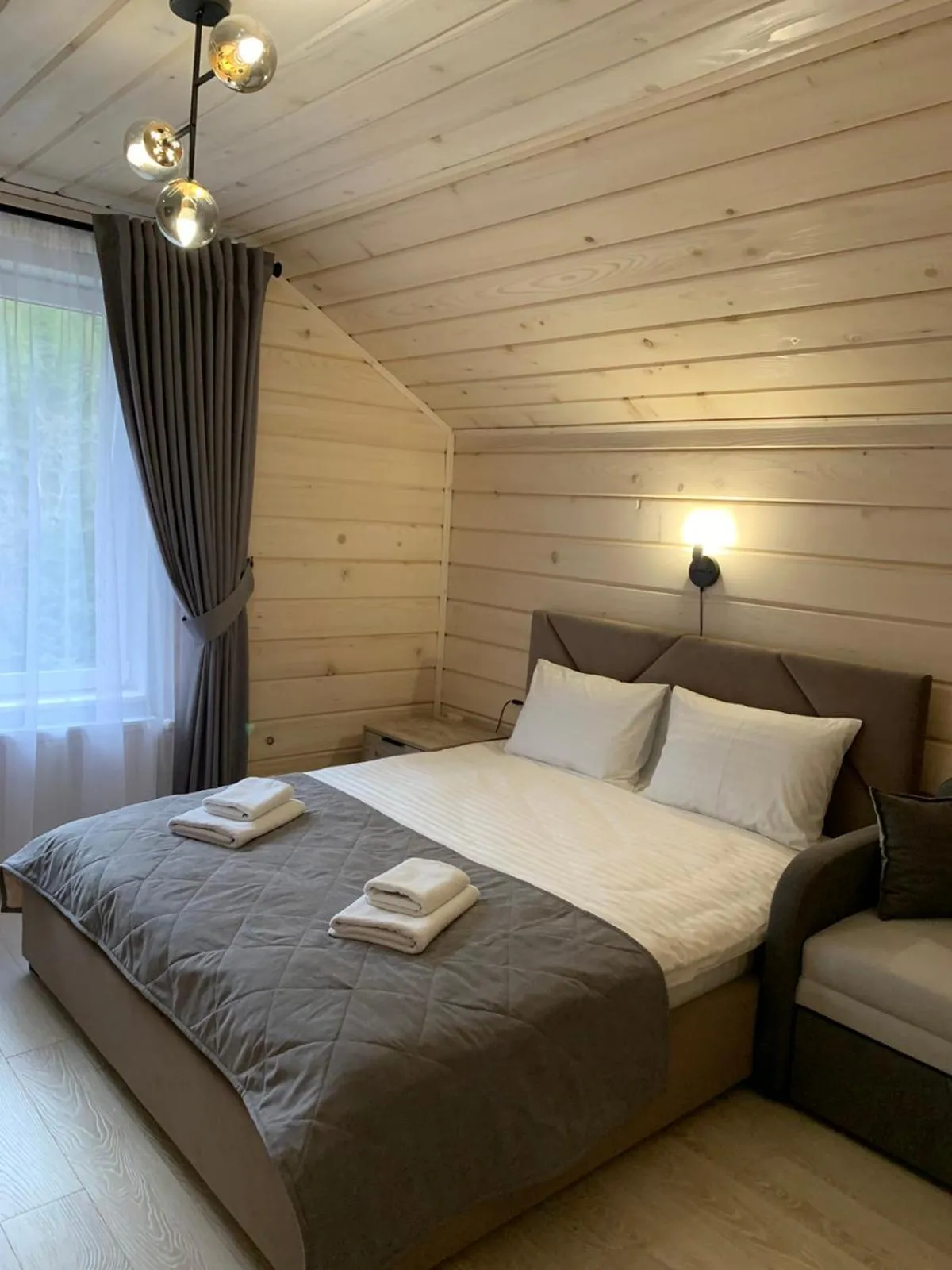 Bedroom, Bed in Hotel Dykyi Med