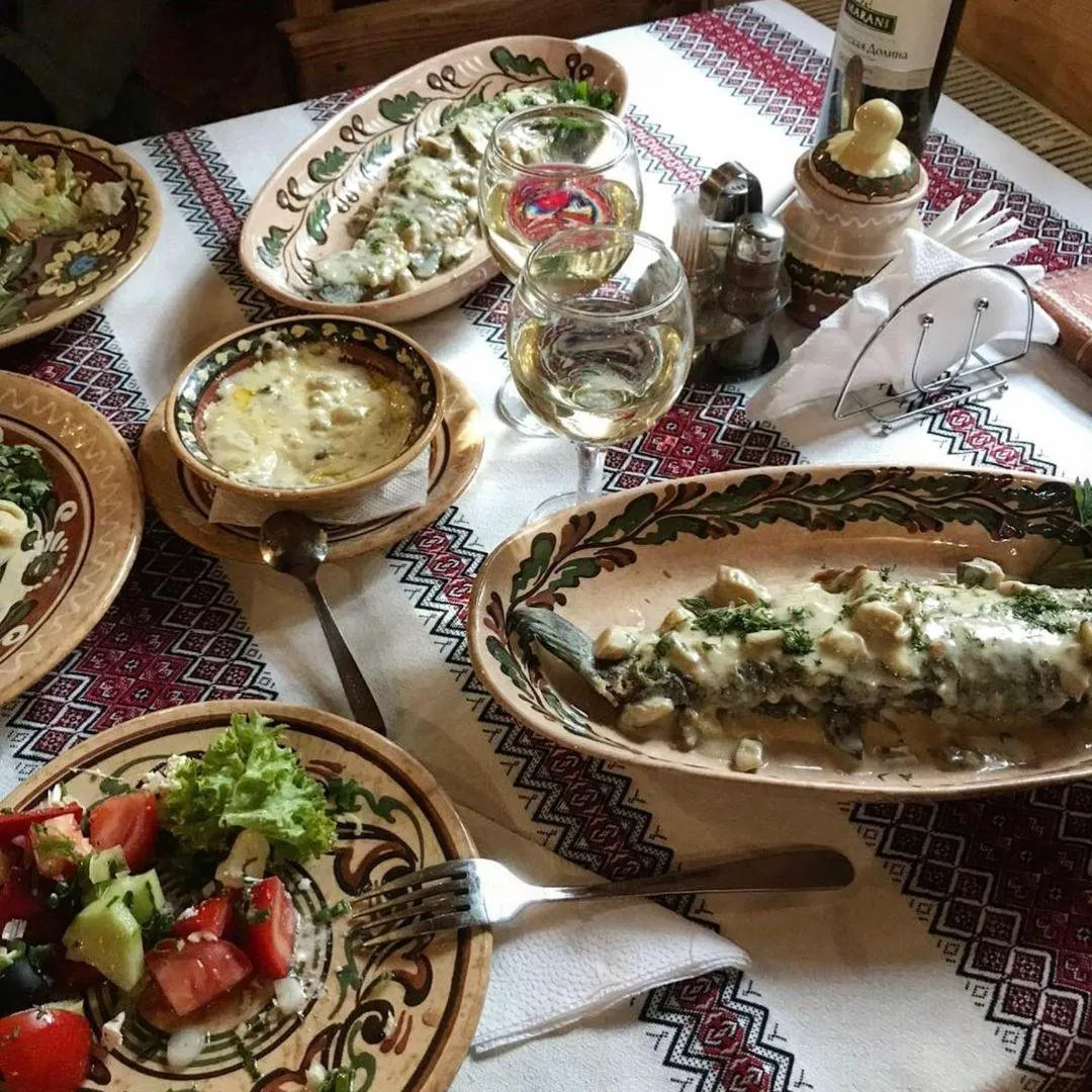 Restaurant/places to eat in Hotel Dykyi Med