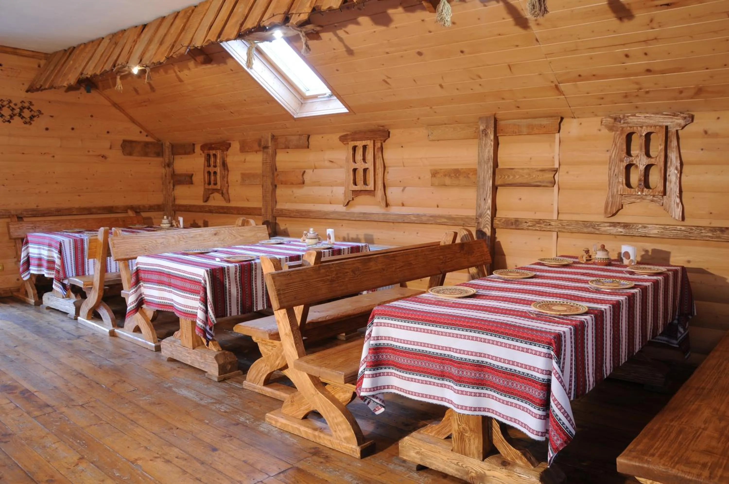 Banquet/Function facilities, Bed in Hotel Dykyi Med
