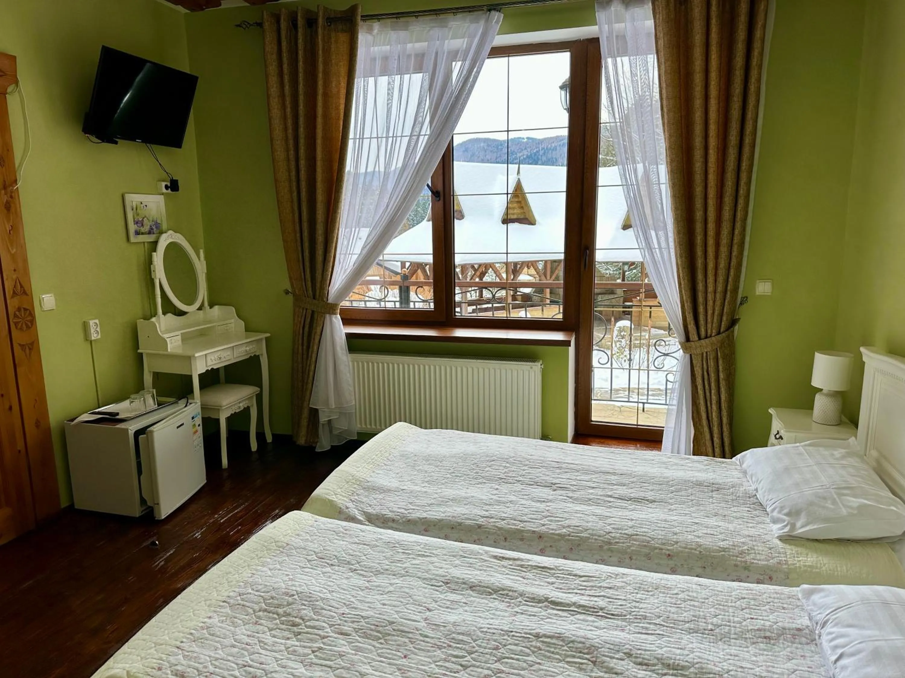 TV and multimedia, Bed in Hotel Dykyi Med