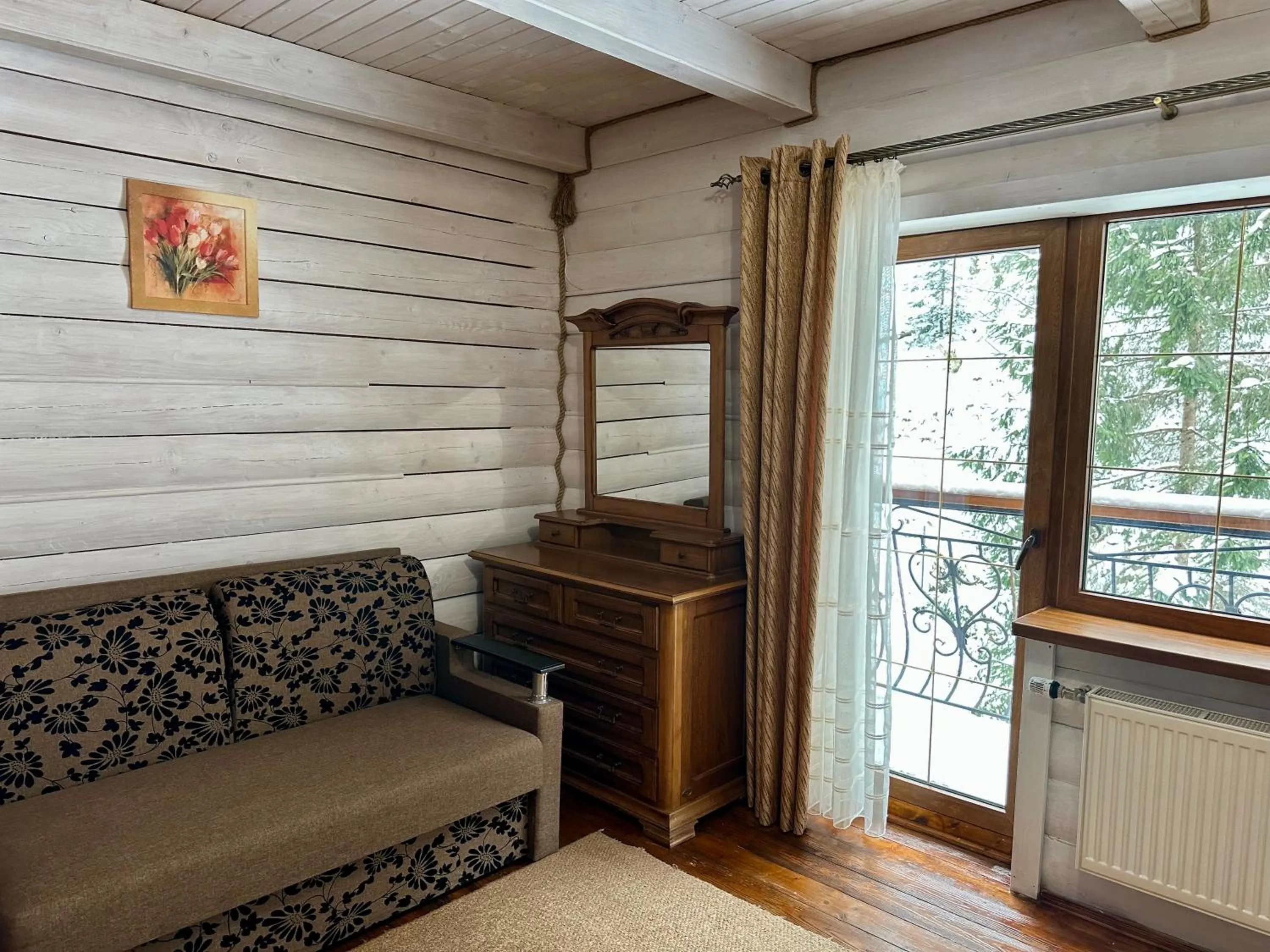 Seating area in Hotel Dykyi Med