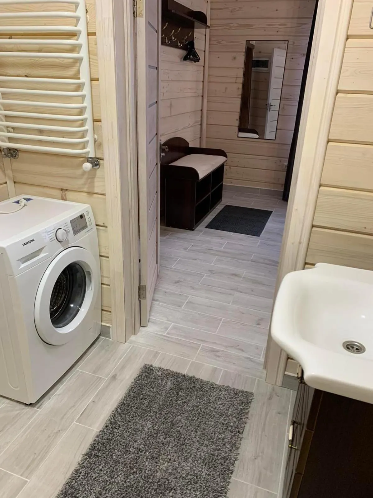washing machine in Hotel Dykyi Med