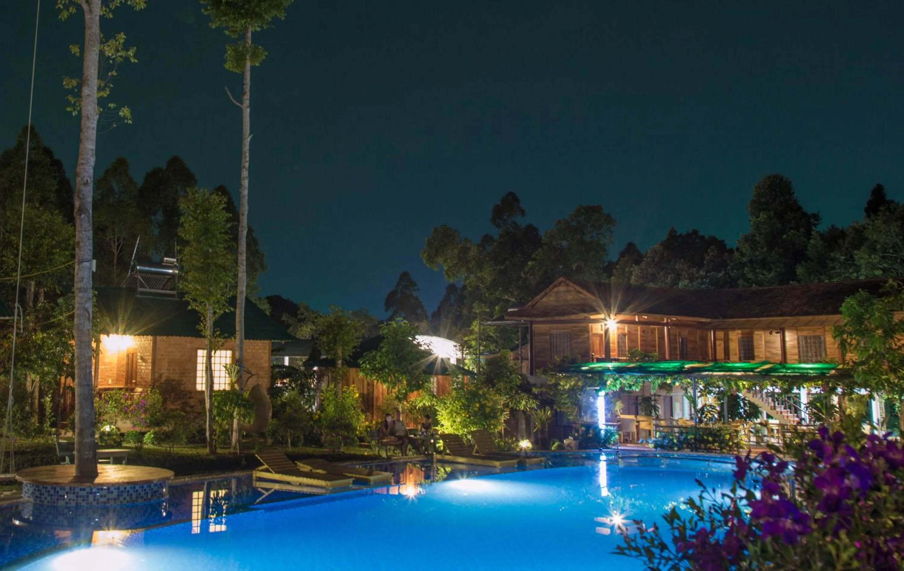 Property building in Phu Quoc Valley Sen Bungalow