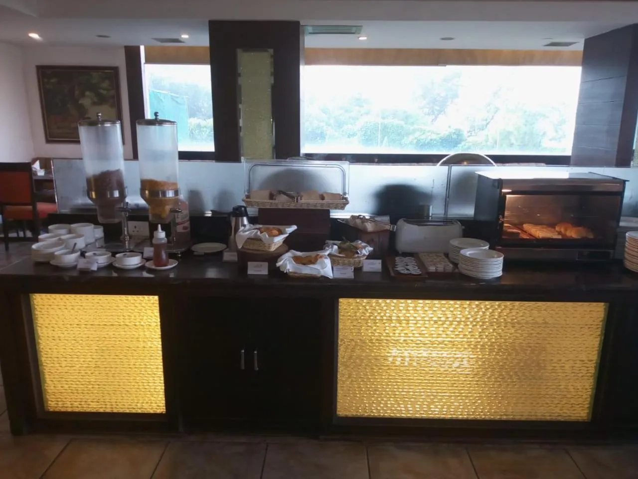 Breakfast in Legend Sarovar Portico