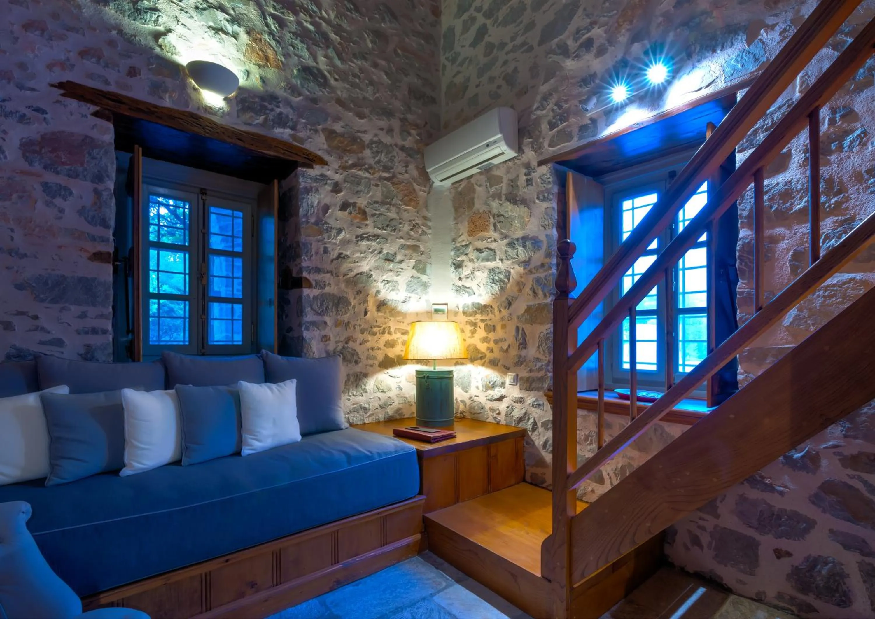 Cotommatae Hydra 1810