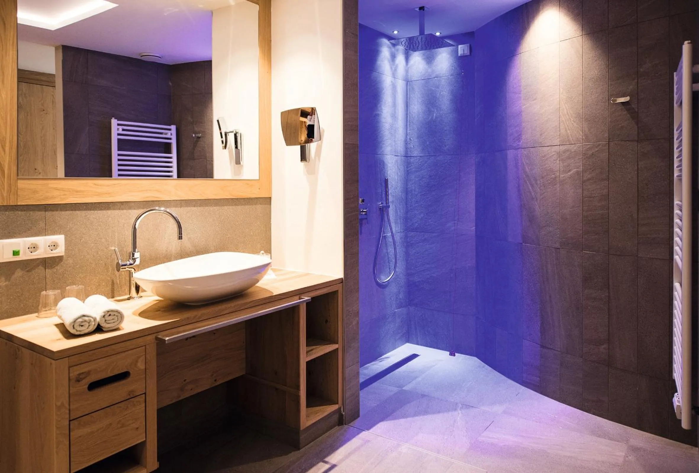 Photo of the whole room, Bed in Hotel Kronblick