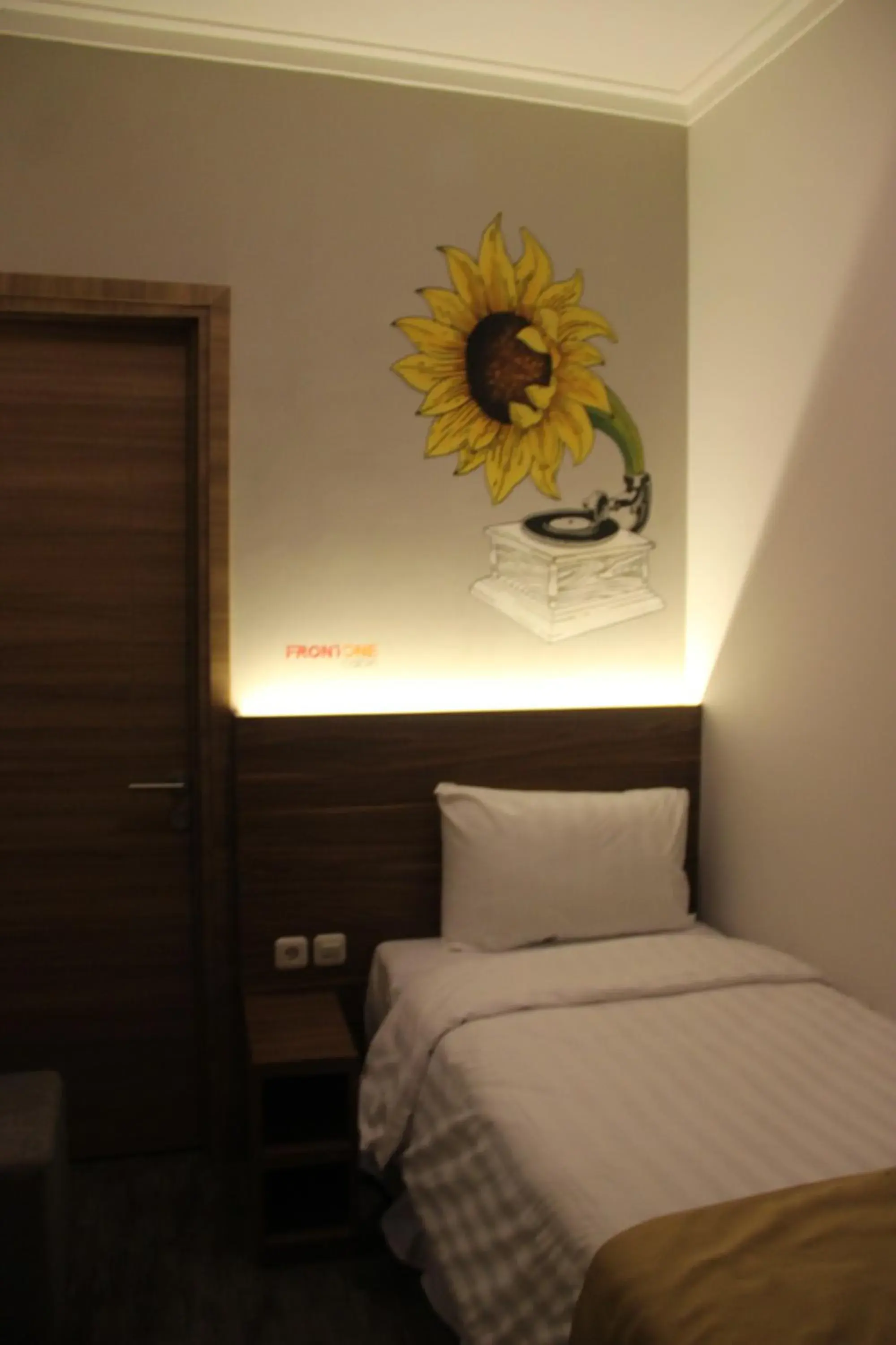 Bed in Front One Cabin Malioboro Jogja Bed in Front One Cabin Malioboro Jogja