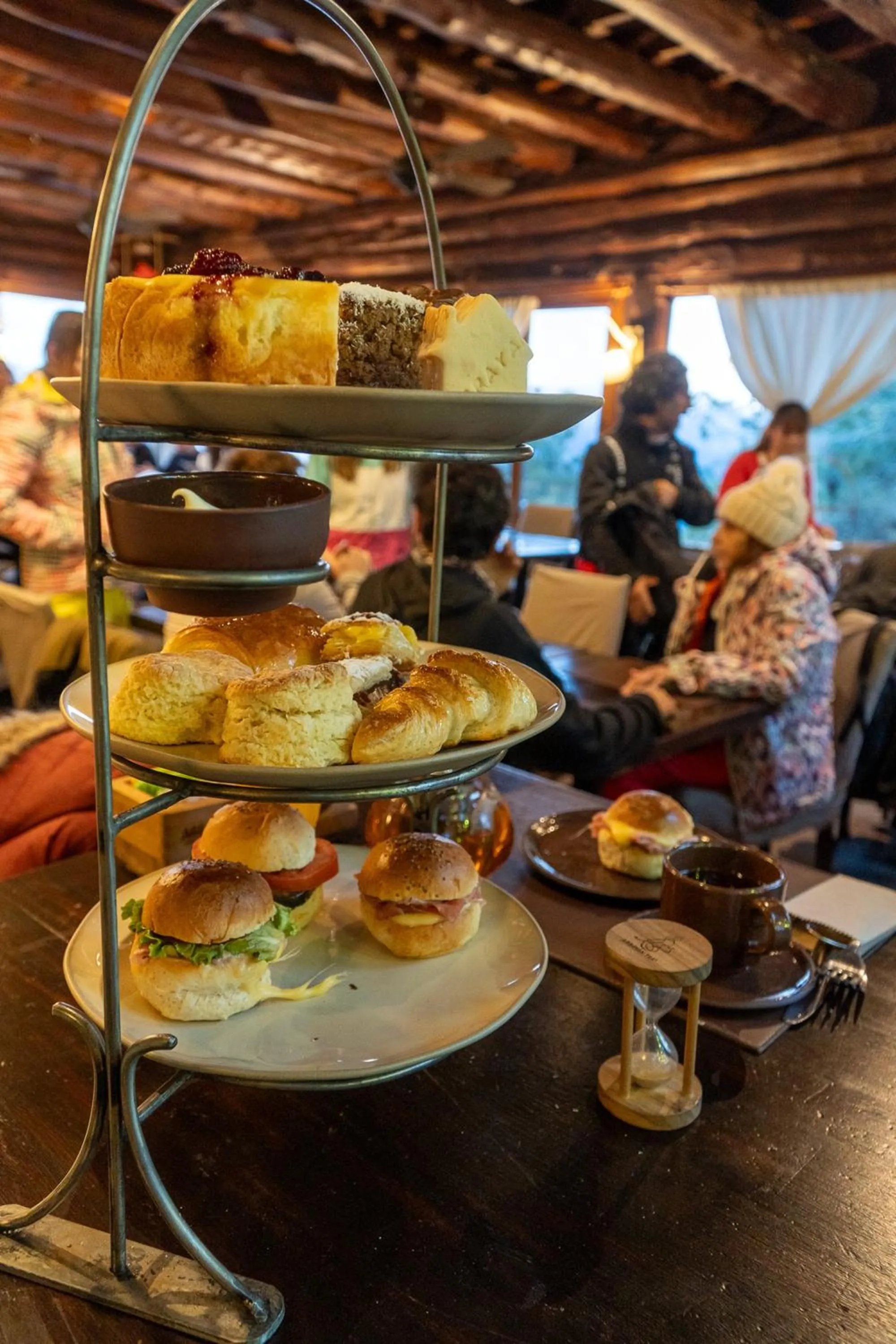 People in Arrayan Lake View Mountain Lodge & Casa De Te Arrayan