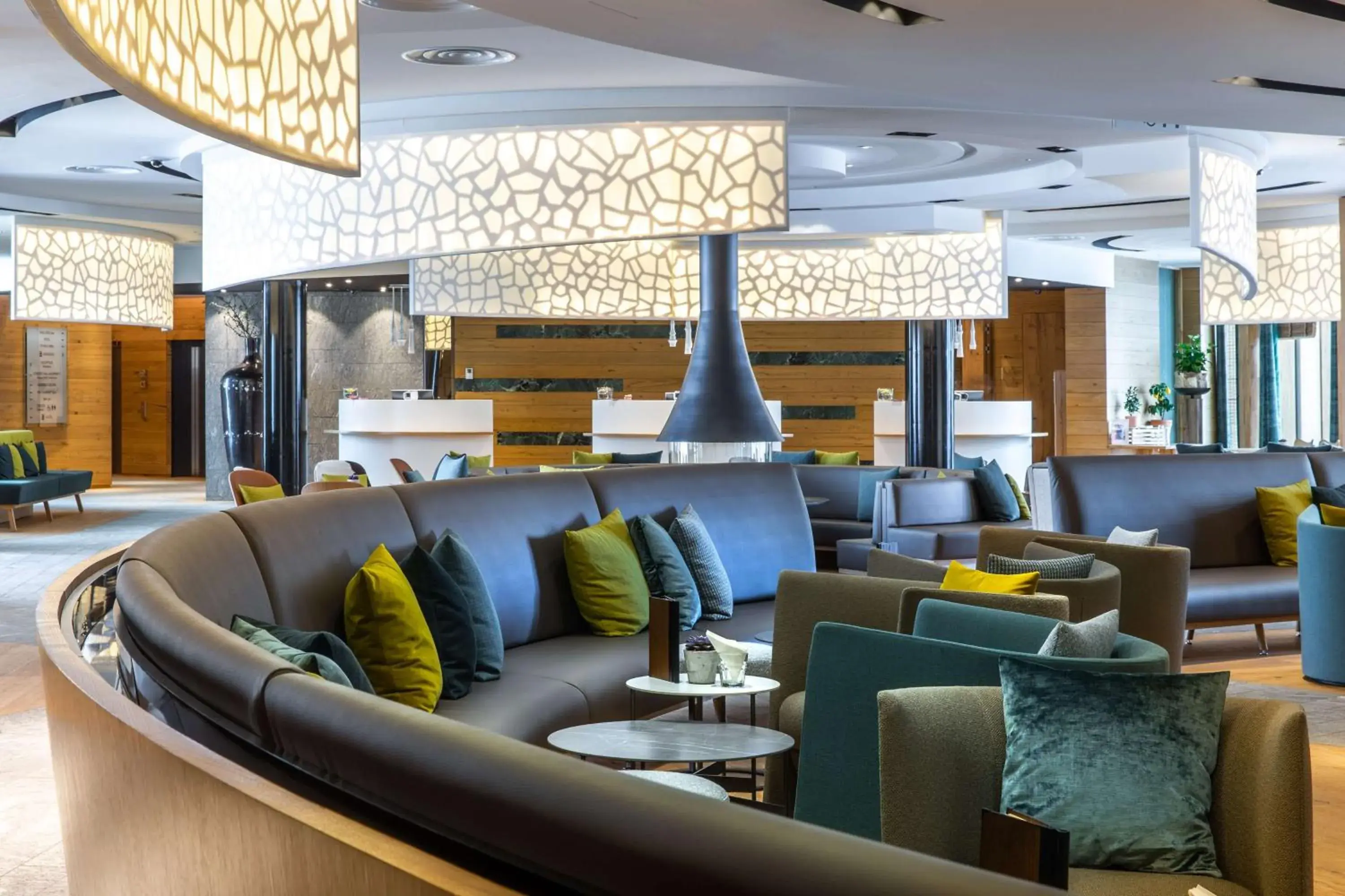Lounge or bar in Radisson Blu Hotel Reussen, Andermatt Lounge or bar in Radisson Blu Hotel Reussen, Andermatt