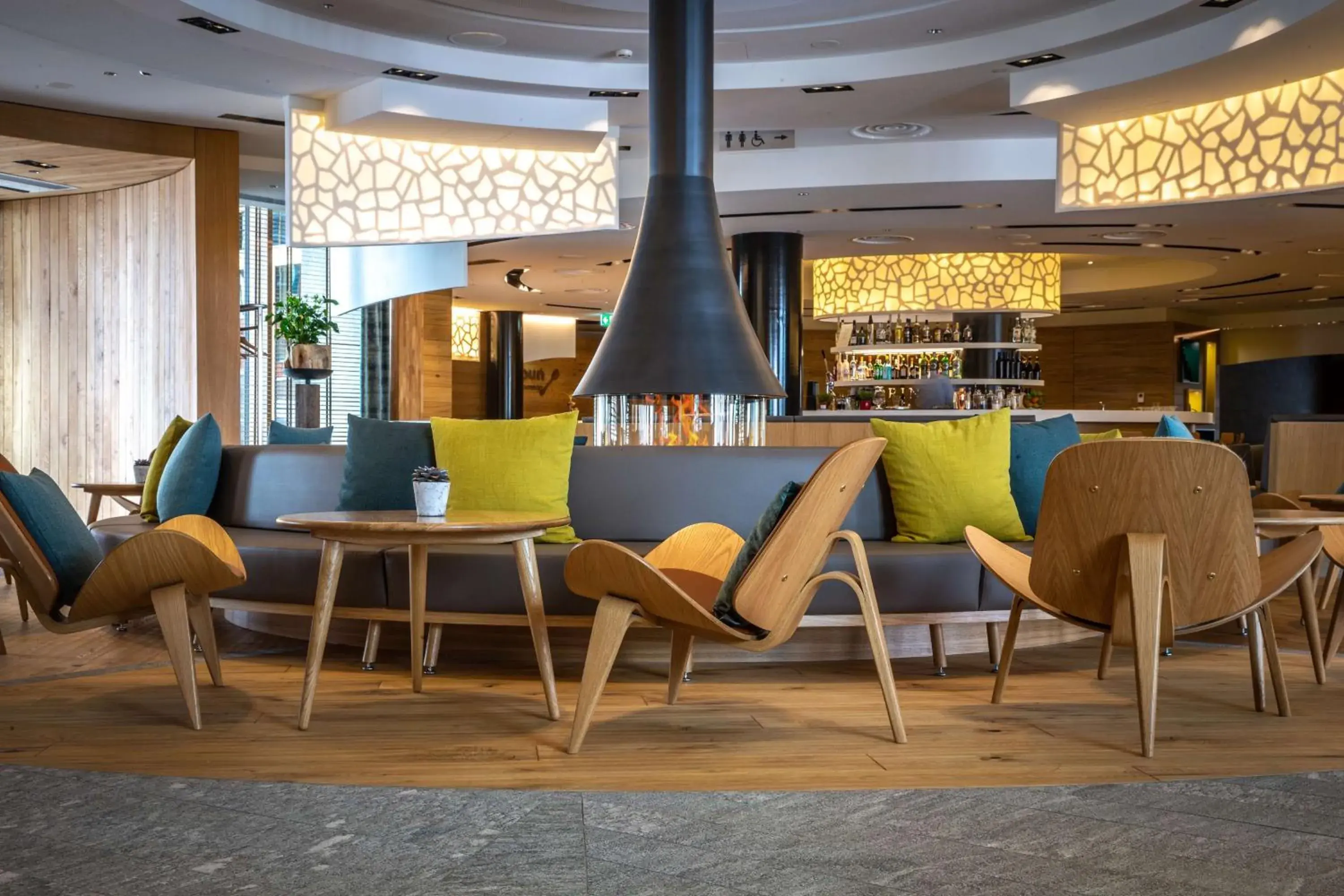 Lounge or bar in Radisson Blu Hotel Reussen, Andermatt Lounge or bar in Radisson Blu Hotel Reussen, Andermatt