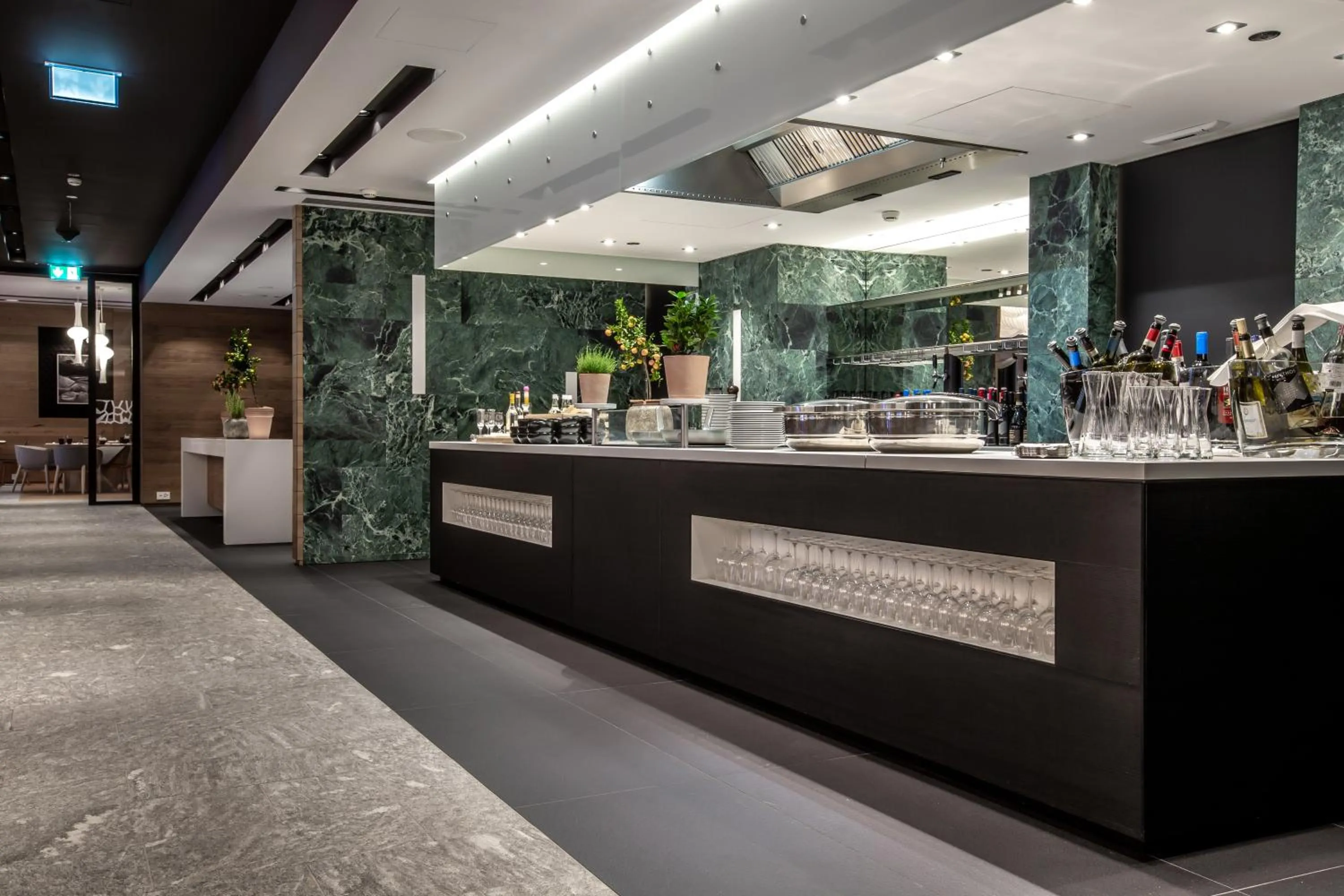 Restaurant/places to eat in Radisson Blu Hotel Reussen, Andermatt