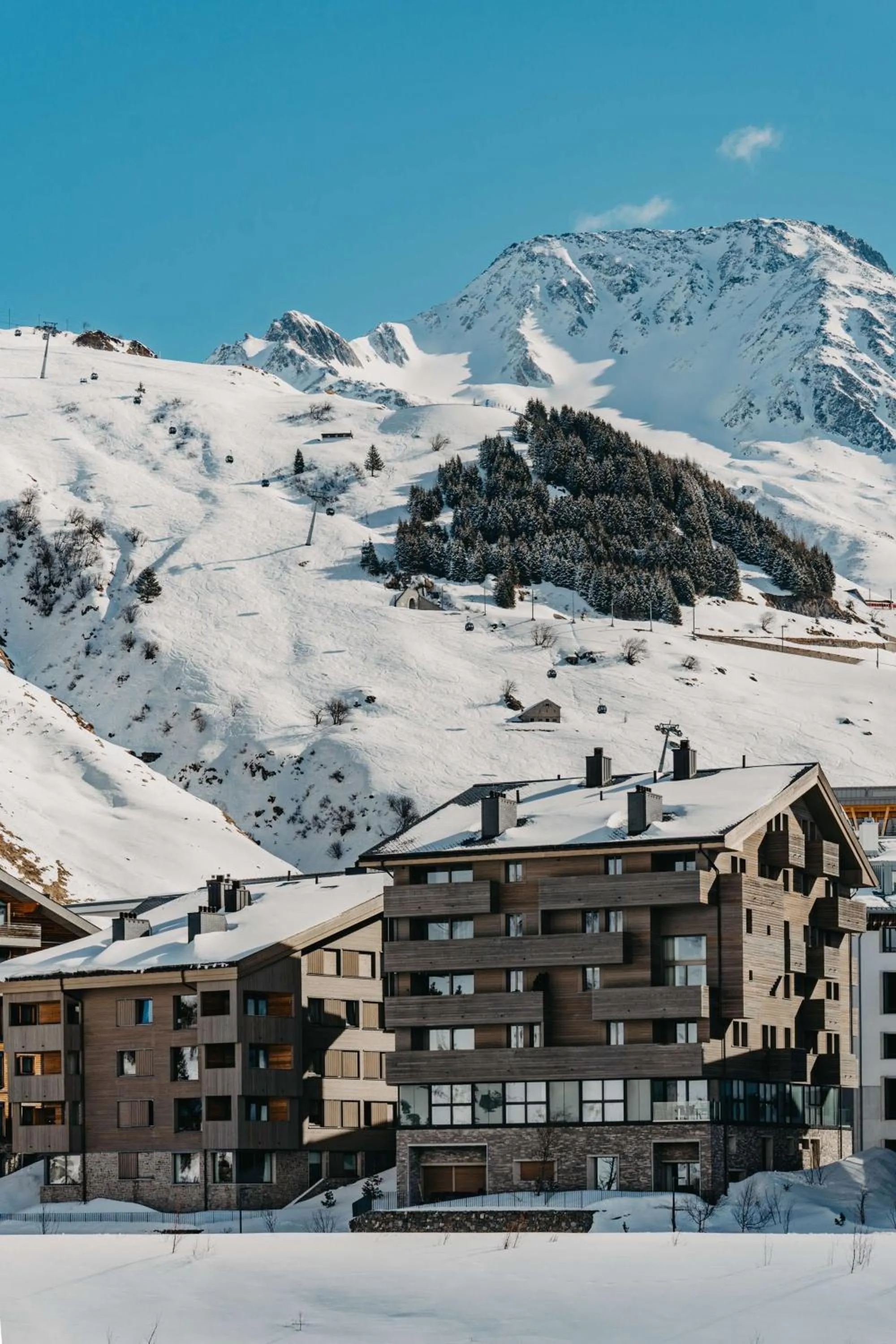 Property building in Radisson Blu Hotel Reussen, Andermatt