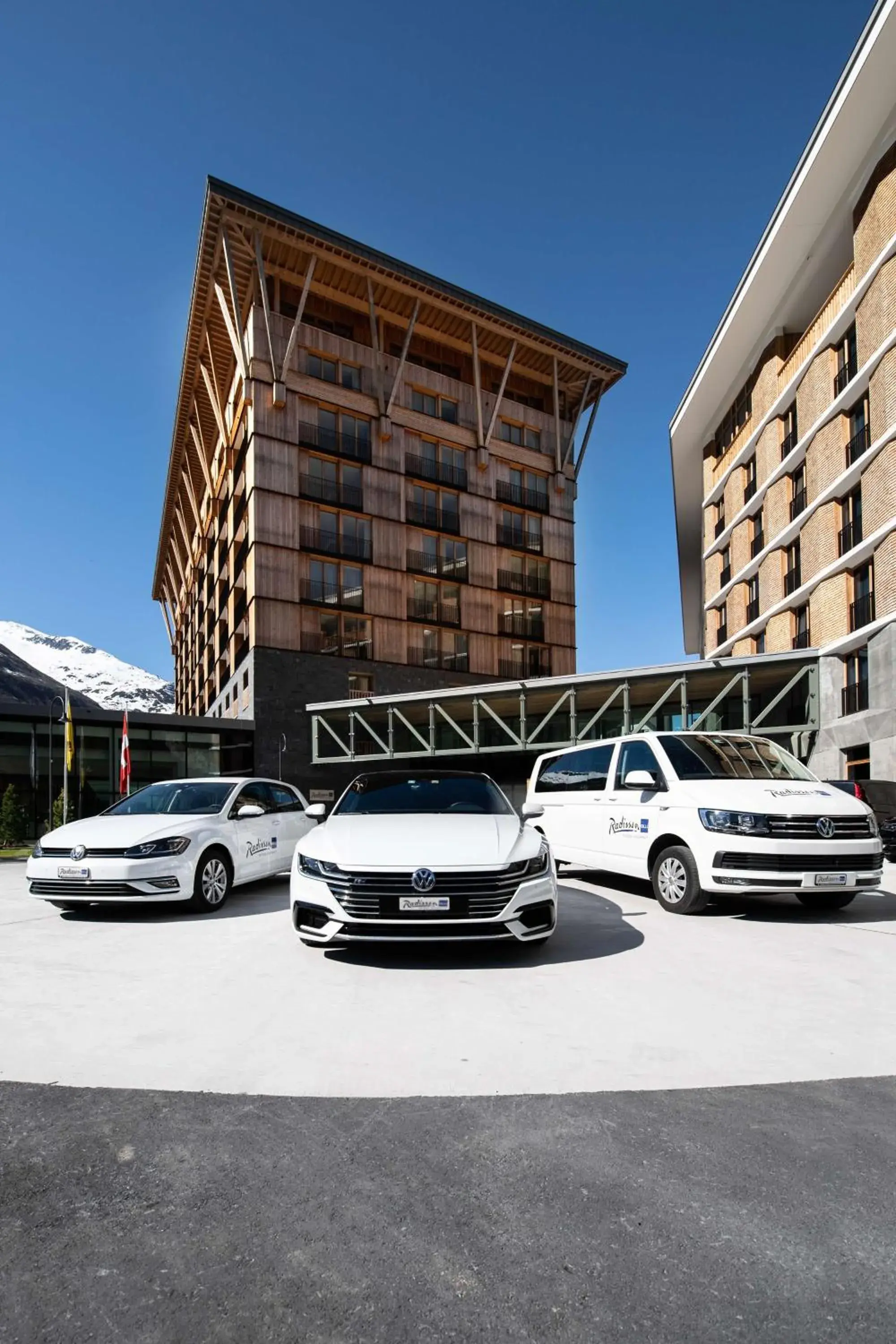 Facade/entrance in Radisson Blu Hotel Reussen, Andermatt Facade/entrance in Radisson Blu Hotel Reussen, Andermatt