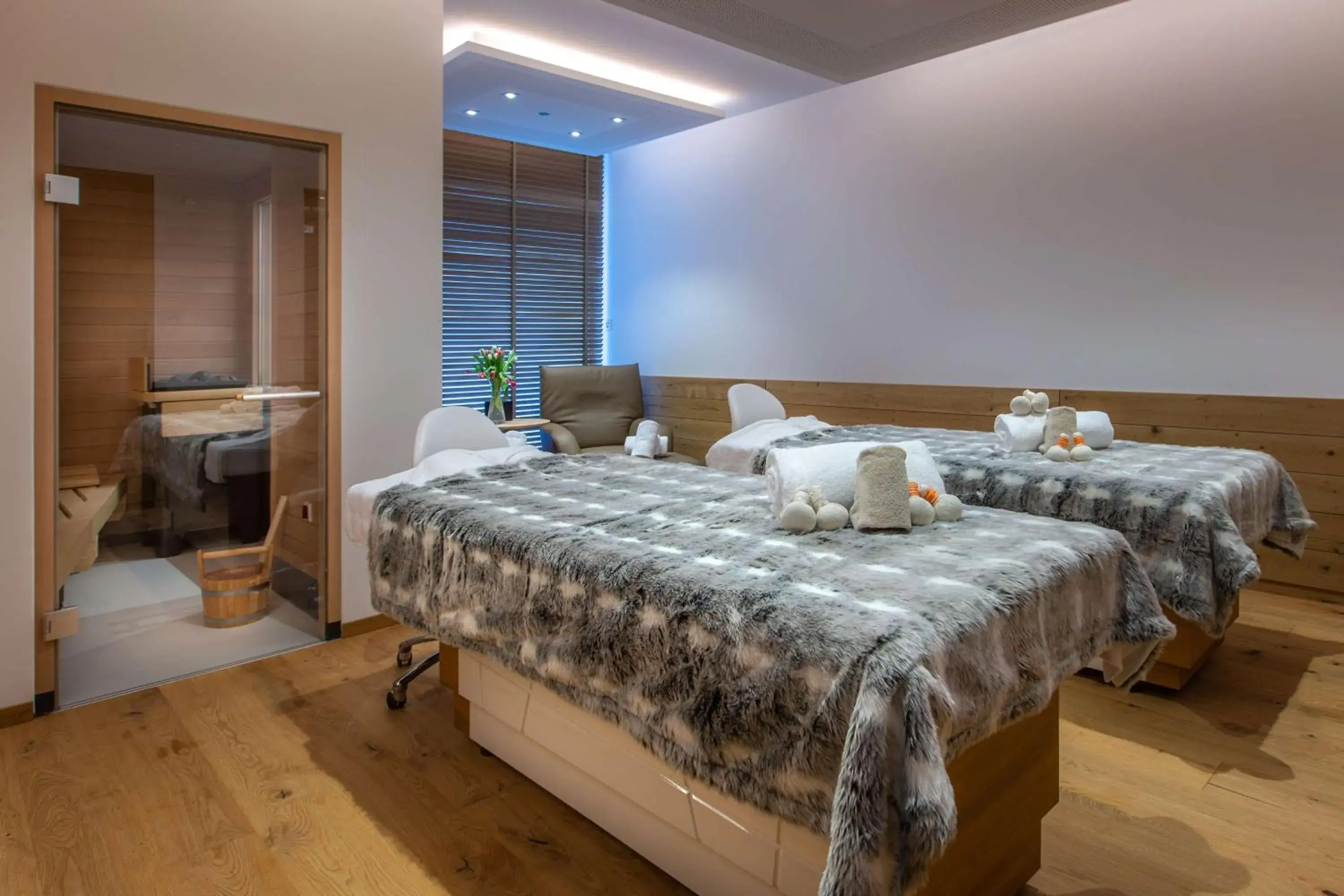 Spa and wellness centre/facilities, Bed in Radisson Blu Hotel Reussen, Andermatt Spa and wellness centre/facilities, Bed in Radisson Blu Hotel Reussen, Andermatt