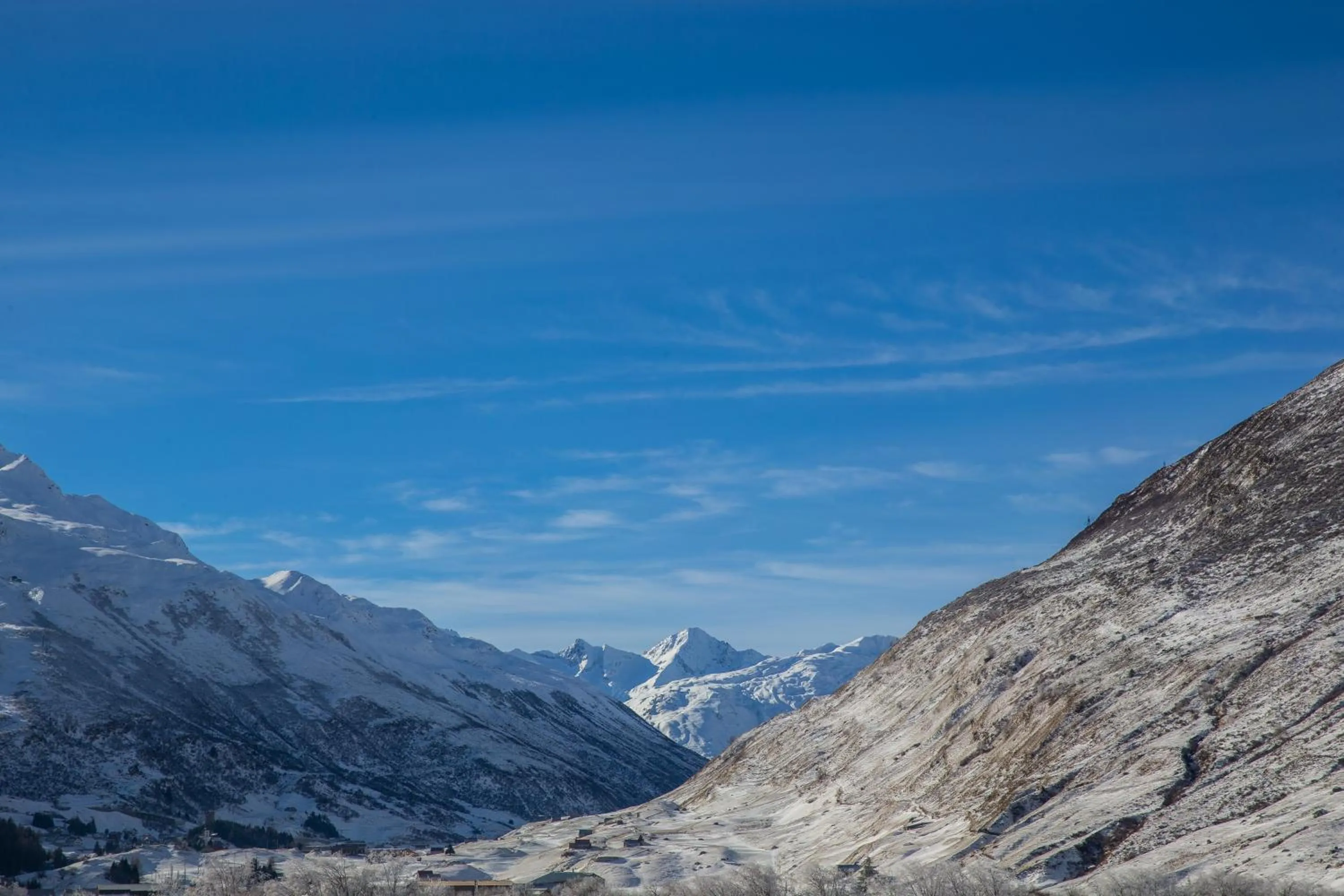 Natural landscape in Radisson Blu Hotel Reussen, Andermatt