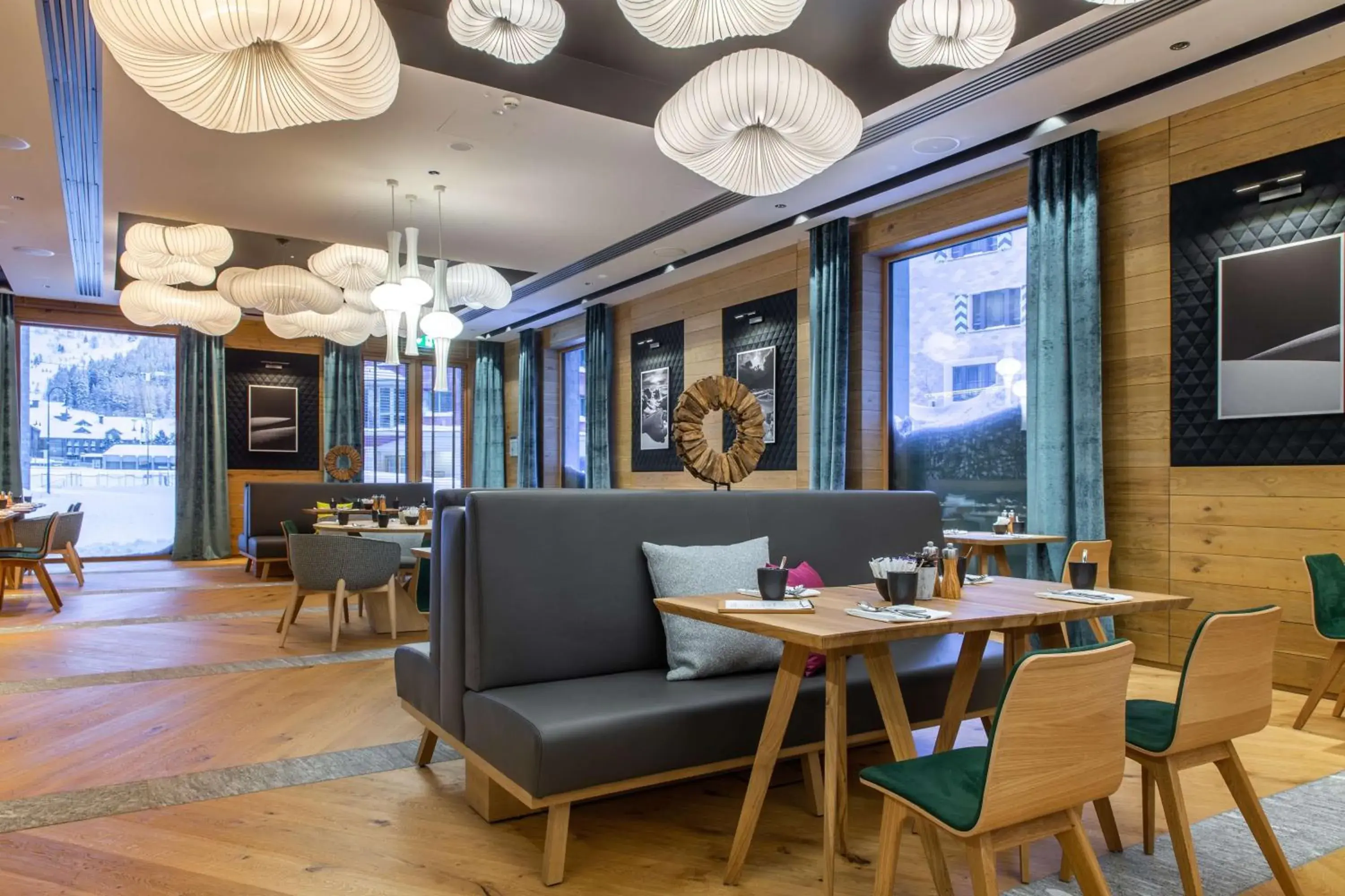 Restaurant/places to eat in Radisson Blu Hotel Reussen, Andermatt Restaurant/places to eat in Radisson Blu Hotel Reussen, Andermatt